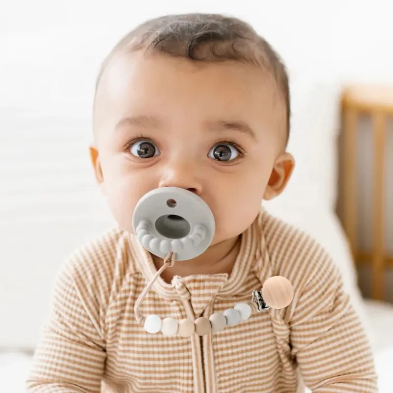 Nordic Style Silicone Round Pacifier Clip - Anti - Drop Baby Soother Keeper