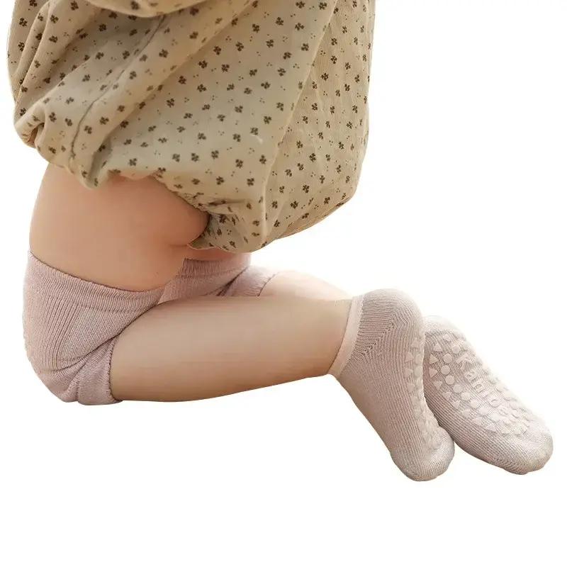 Baby Safety Crawling Set Knee Pads & Anti Slip Socks Protect and Prevent Slips