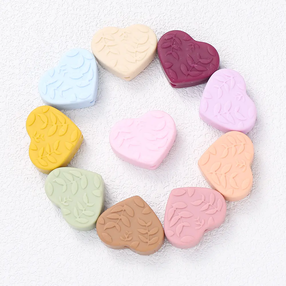 10Pcs New Multicolor Silicone Beads Carve Print Heart Style Beads For Jewelry DIY handmade Baby Teethers Bracelet Accessories