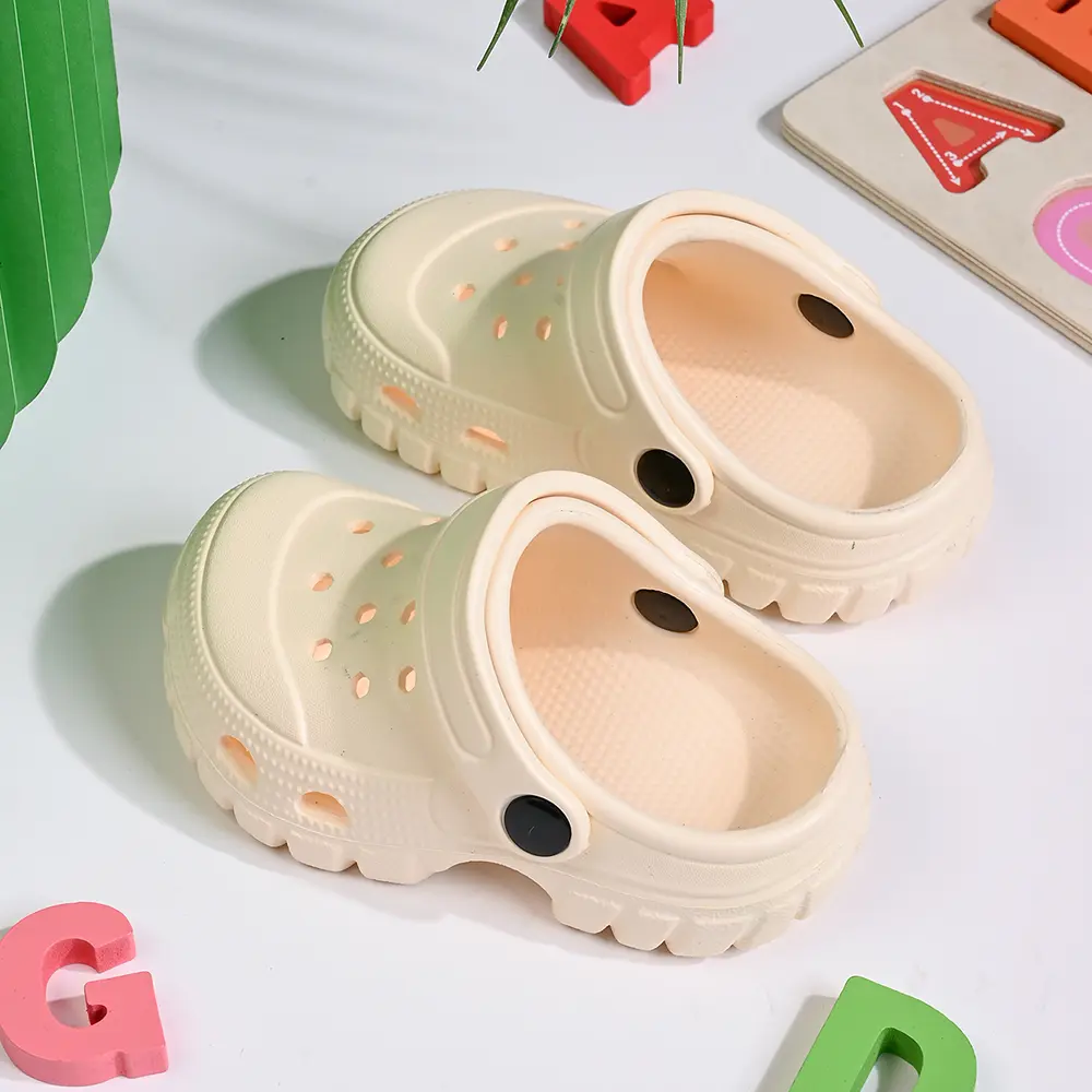 New Summer Slippers for Boys Girls Indoor Outdoor Sandals Cute Children's Hole Shoes Casual Non-Slip Beach Shoes