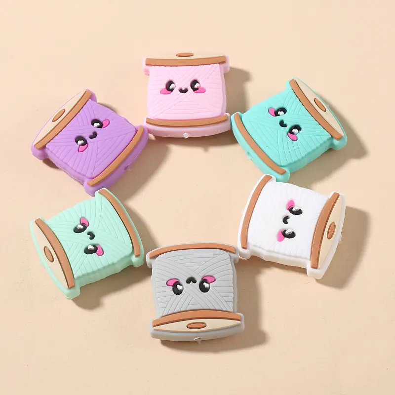 10pcs New Christmas Santa Snowman Silicone Beads For Jewelry Making DIY Pacifier chain Clips Teether Beads Christmas Gifts