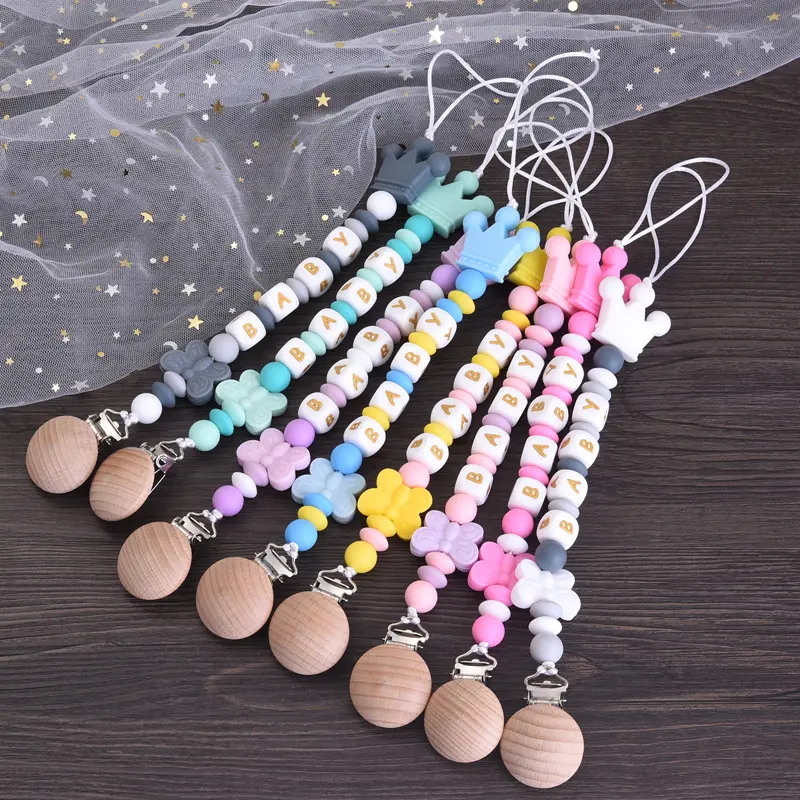 Round Wood Baby Dummy Holder Clip Crown Butterfly Silicone Beaded Teether Custom English Letter Name Pacifier Chain Nursing Toy