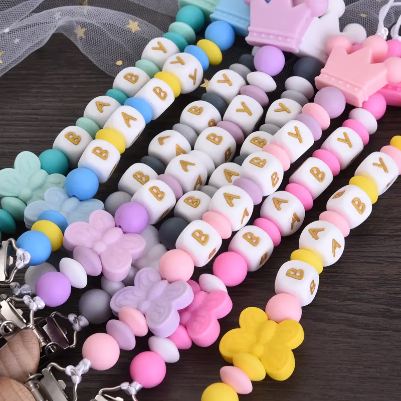 Round Wood Baby Dummy Holder Clip Crown Butterfly Silicone Beaded Teether Custom English Letter Name Pacifier Chain Nursing Toy
