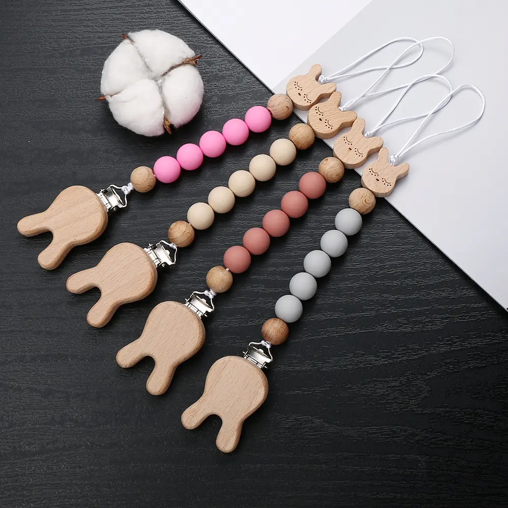 Cartoon Animal Beech Wooden Pacifier Baby Pacifier Clip Nipple Holder Dummy Holder Pacifier Clip for Baby Newborn Toys Accessory