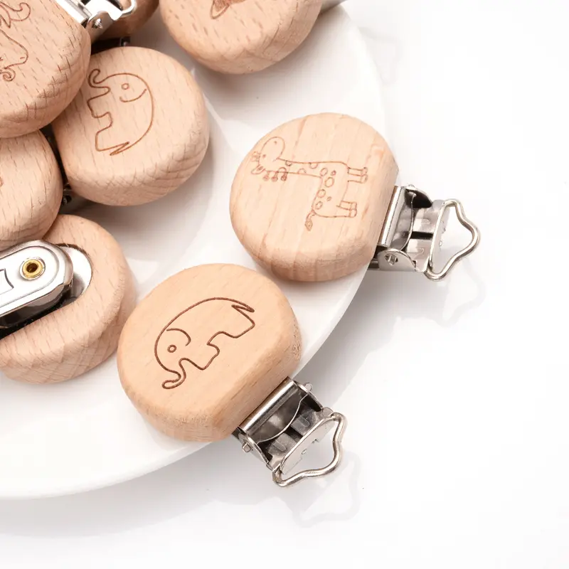 5Pcs/Lot Beech Wood Pacifier Clip Animal Small Elephant Heart Pattern Pacifier Clips for Baby DIY Pacifier Chain Accessories