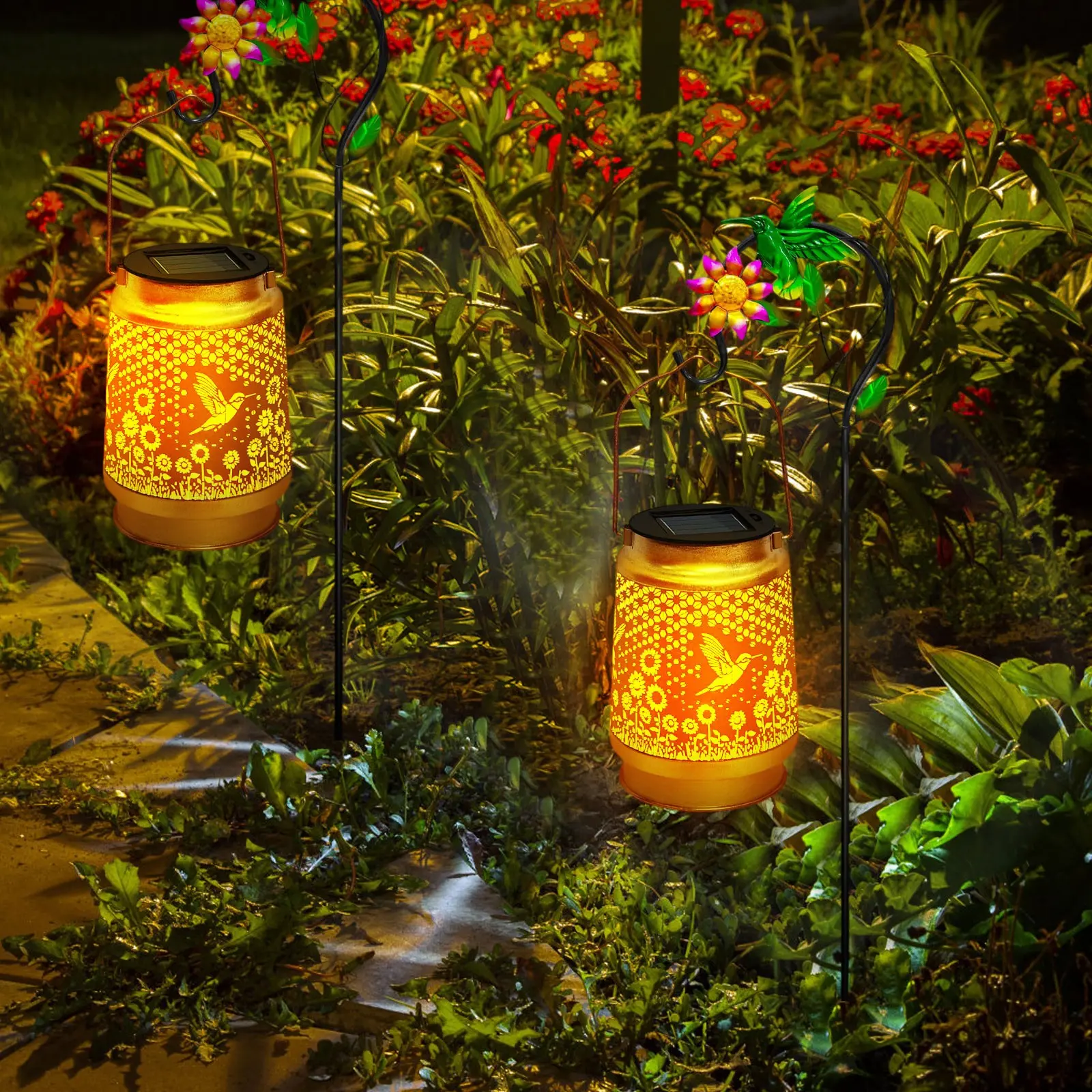 New LED Solar Retro Iron Hollow Projection Lamp for Outdoor Waterproof Courtyard Garden Lawn Decoration Atmosphere Lighting