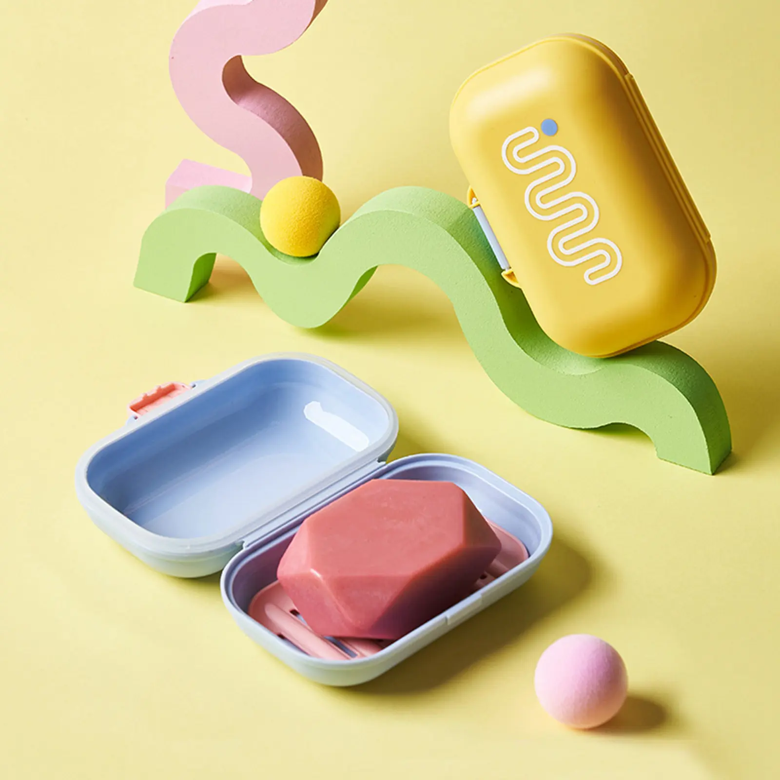 Portable Bathroom Soap Dish With Lid Home Plastic Soap Box Keeps Soap Dry Soap Dish Travel Essentials