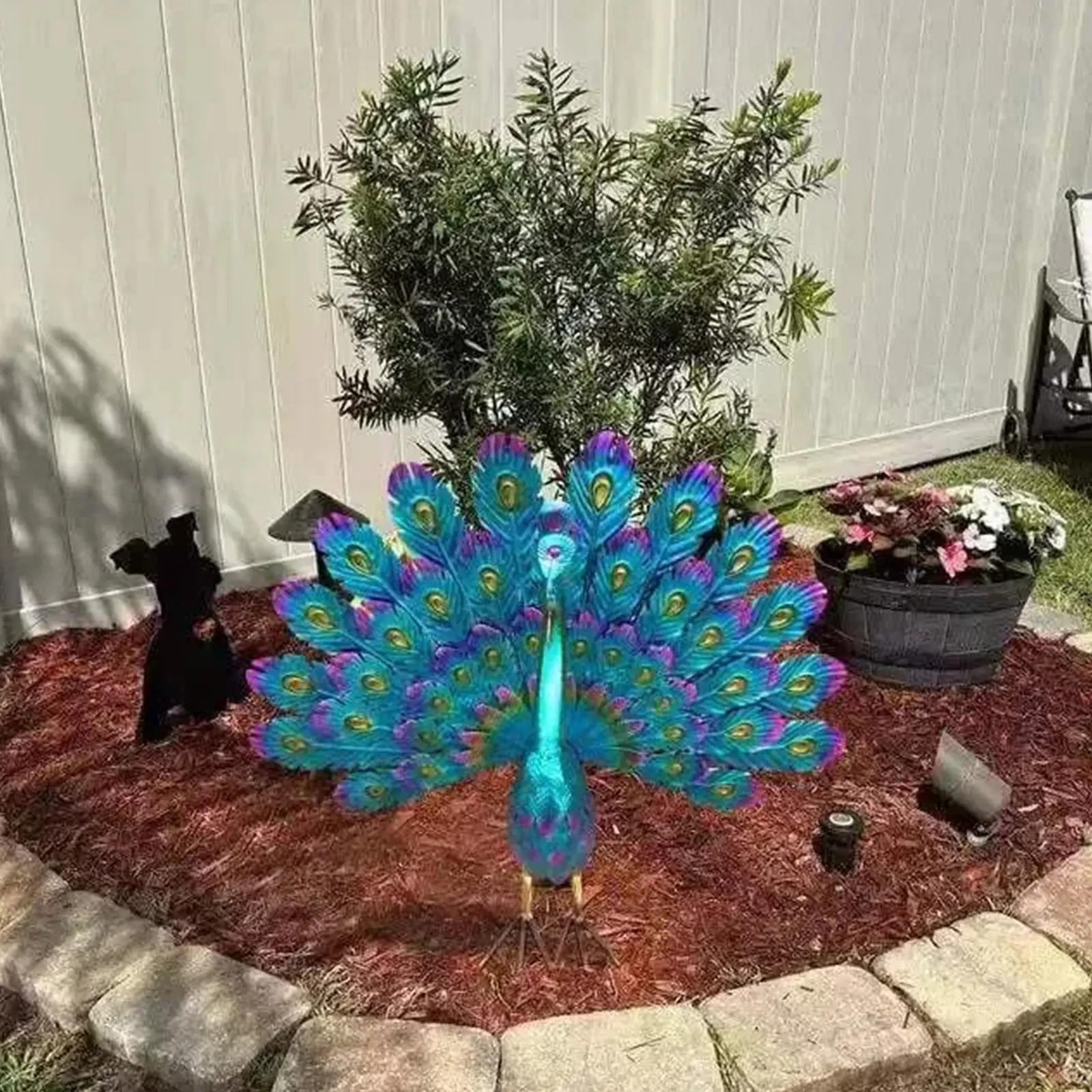 43cm Blue Peacock Statue Garden Decoration Metal Peacock Open Screen Decoration Courtyard Art Garden Decoration Outdoor Peacock