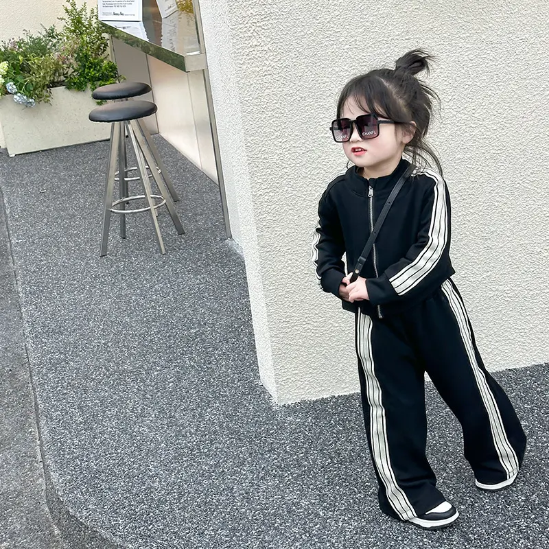 Girl's Sets Children's Long-Sleeved Two Piece Spring Autumn Casual Sports Suit Baby Striped Zipper Clothes 2-8 Years Old