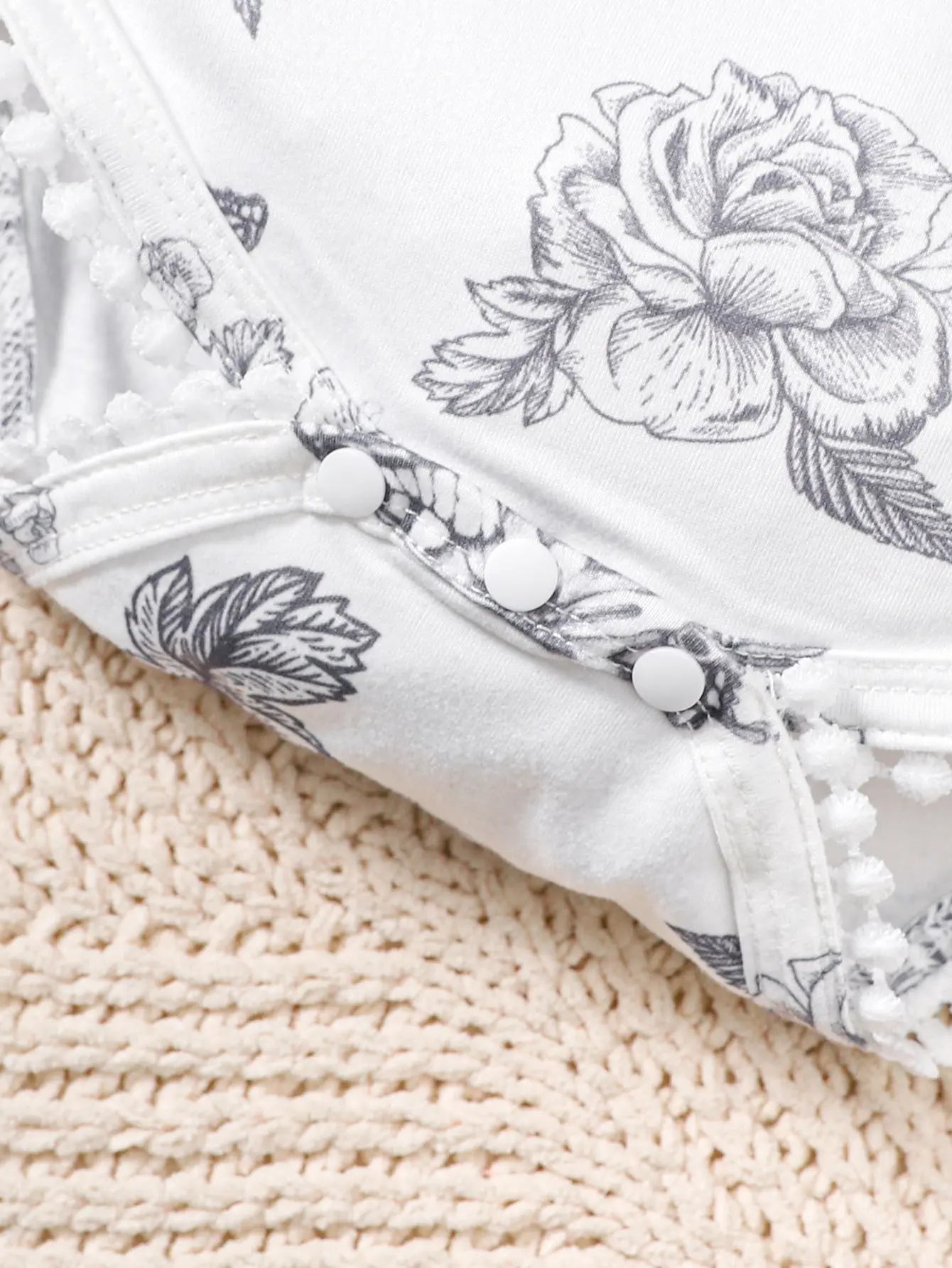 Newborn Cute Baby Girl Sketch Butterfly Flower Bodysuit And Headband  Suitable for Summer Bodysuit for Girls Aged 0-2 Years