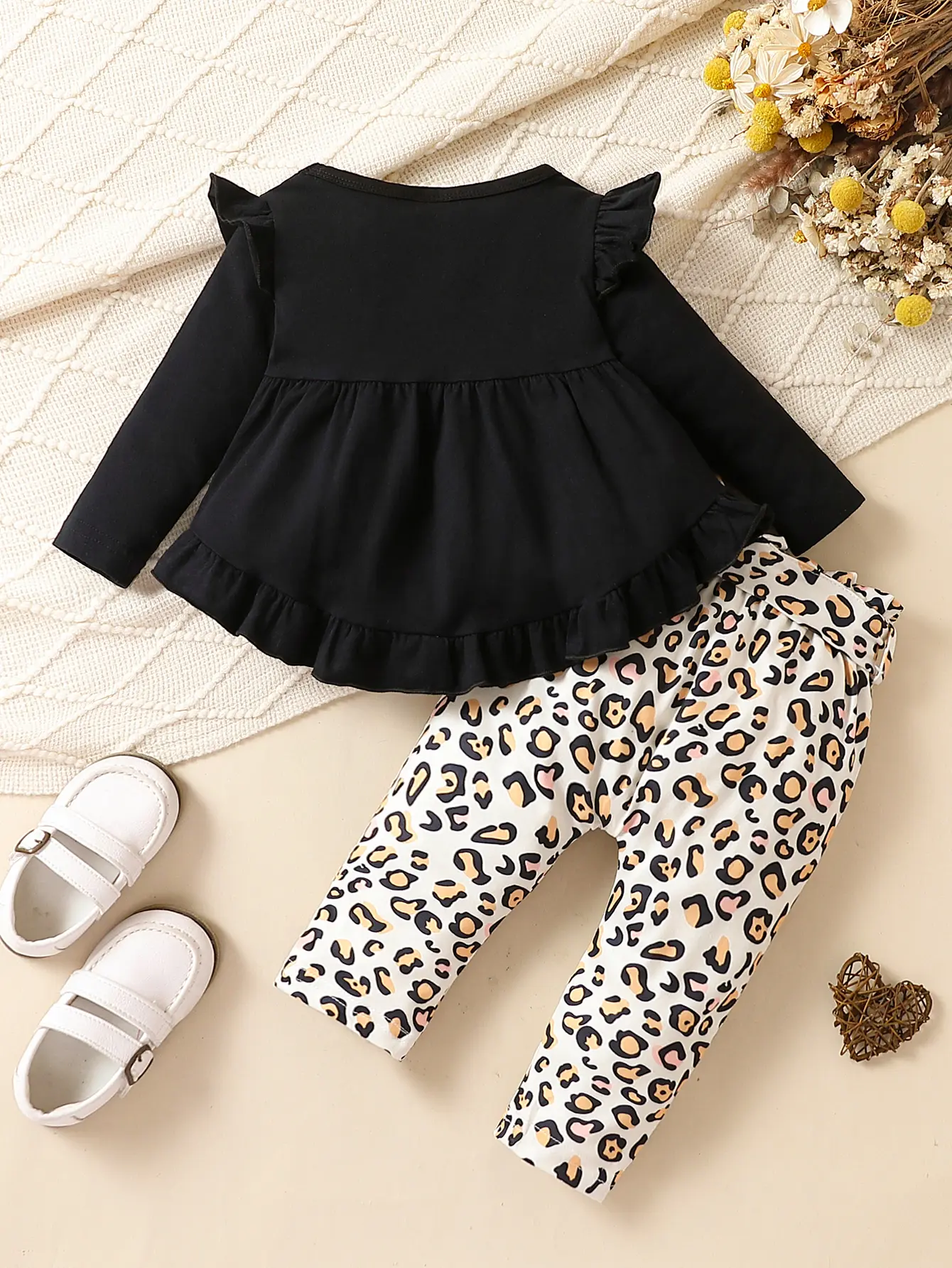 Kid Girls' Spring and Autumn Set Black Long Sleeve Top+Leopard Print Long Sleeve Two piece Set 1-4 Year Old Girls' Fashion Set