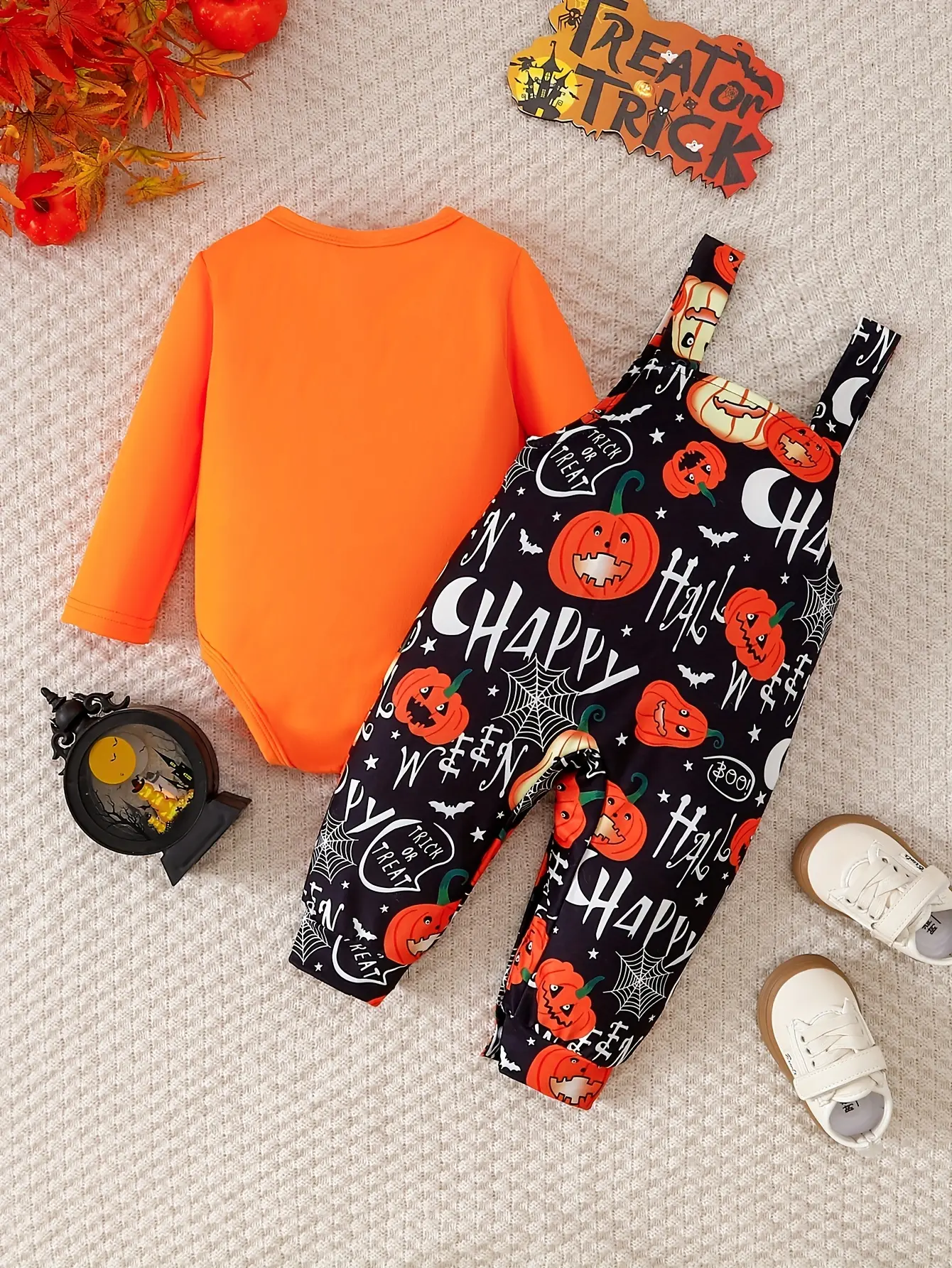 2pcs Baby Boy Halloween Round Neck Pumpkin Printed Long Sleeve Bodysuit +Strap Pants Set 0-12 Months Baby Boy Halloween Set