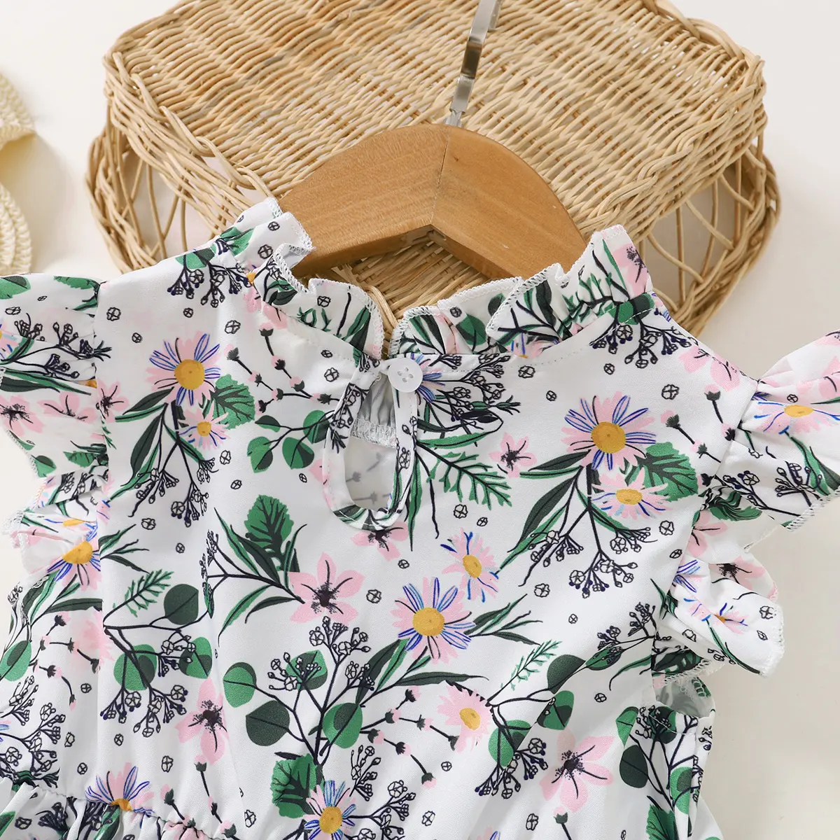Children's Clothing Girl's Pastoral Style Pleated Edge Printed Summer Dress Fit 1-6 Year old Girl's Design Sense Delicate Dress