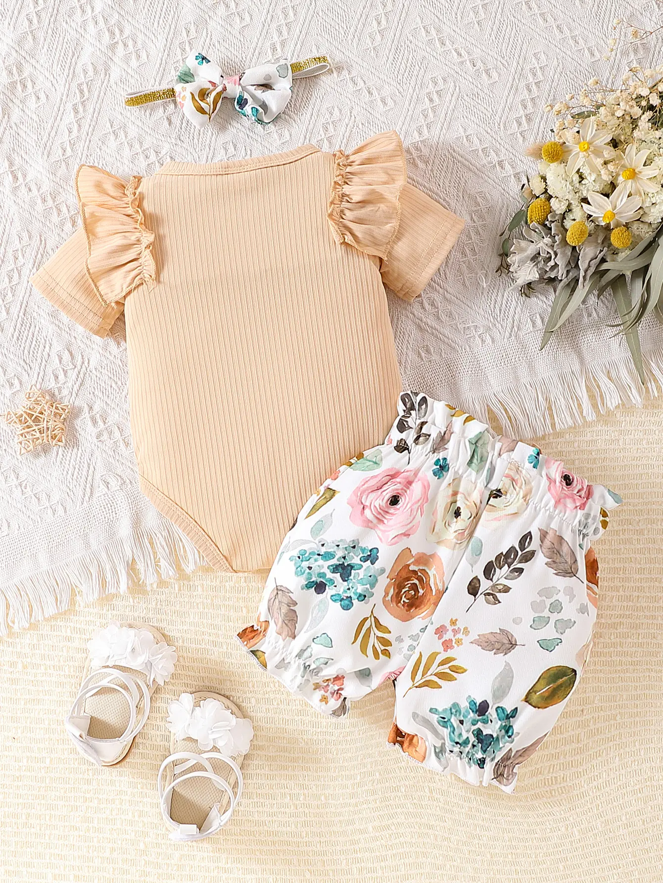 3pcs Newborn Baby girl Ruffle Short sleeve Bodysuit+Bow Printed shorts+Headband 0-18 Months Cute Baby Summer Set