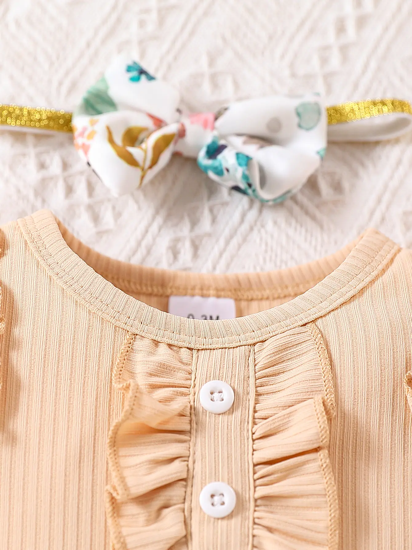 3pcs Newborn Baby girl Ruffle Short sleeve Bodysuit+Bow Printed shorts+Headband 0-18 Months Cute Baby Summer Set