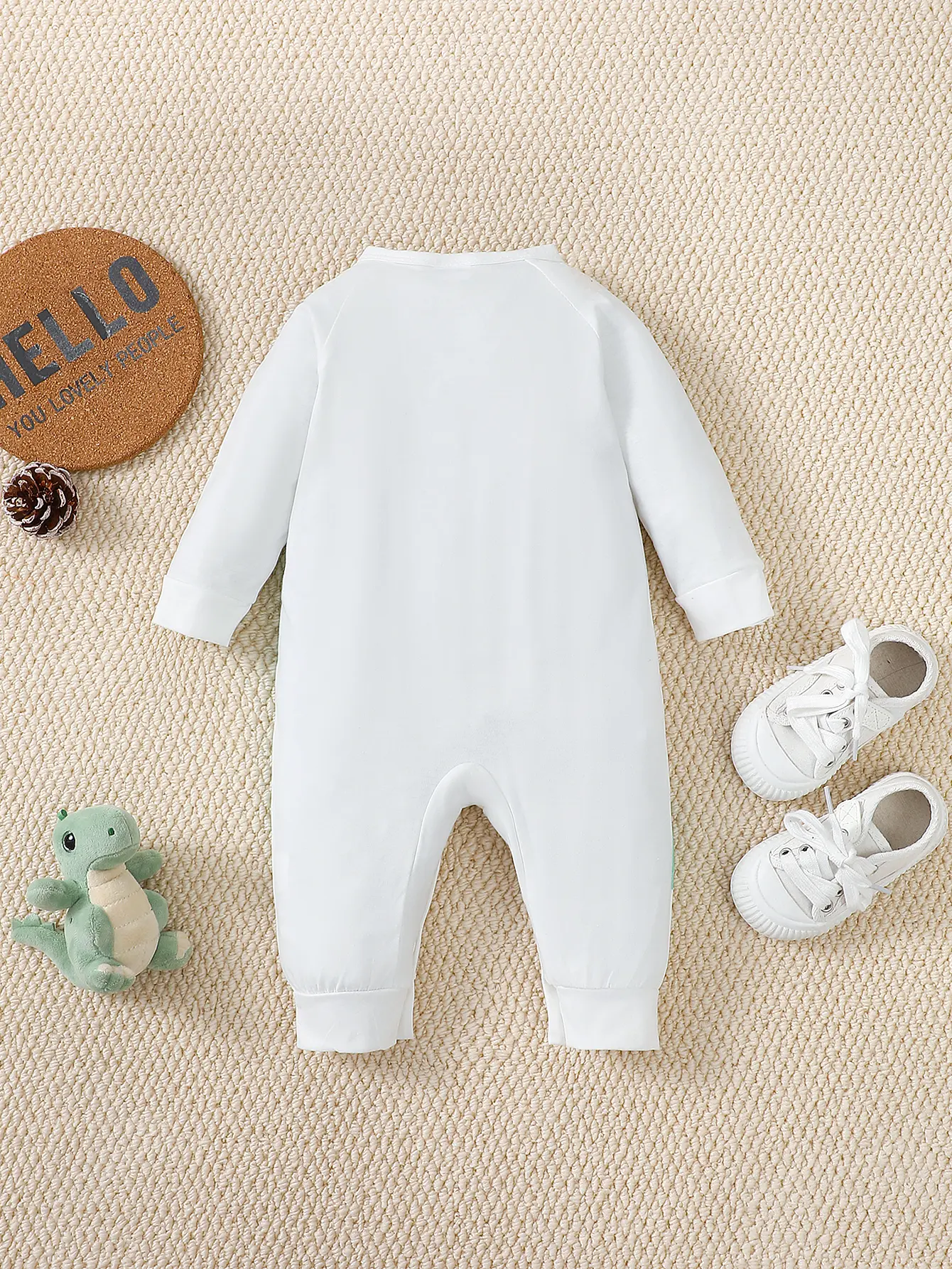 Baby boy Bodysuit Cartoon Green Dinosaur print Bodysuit suitable for 0-18 Month Baby Boys in spring and autumn Crawling clothes