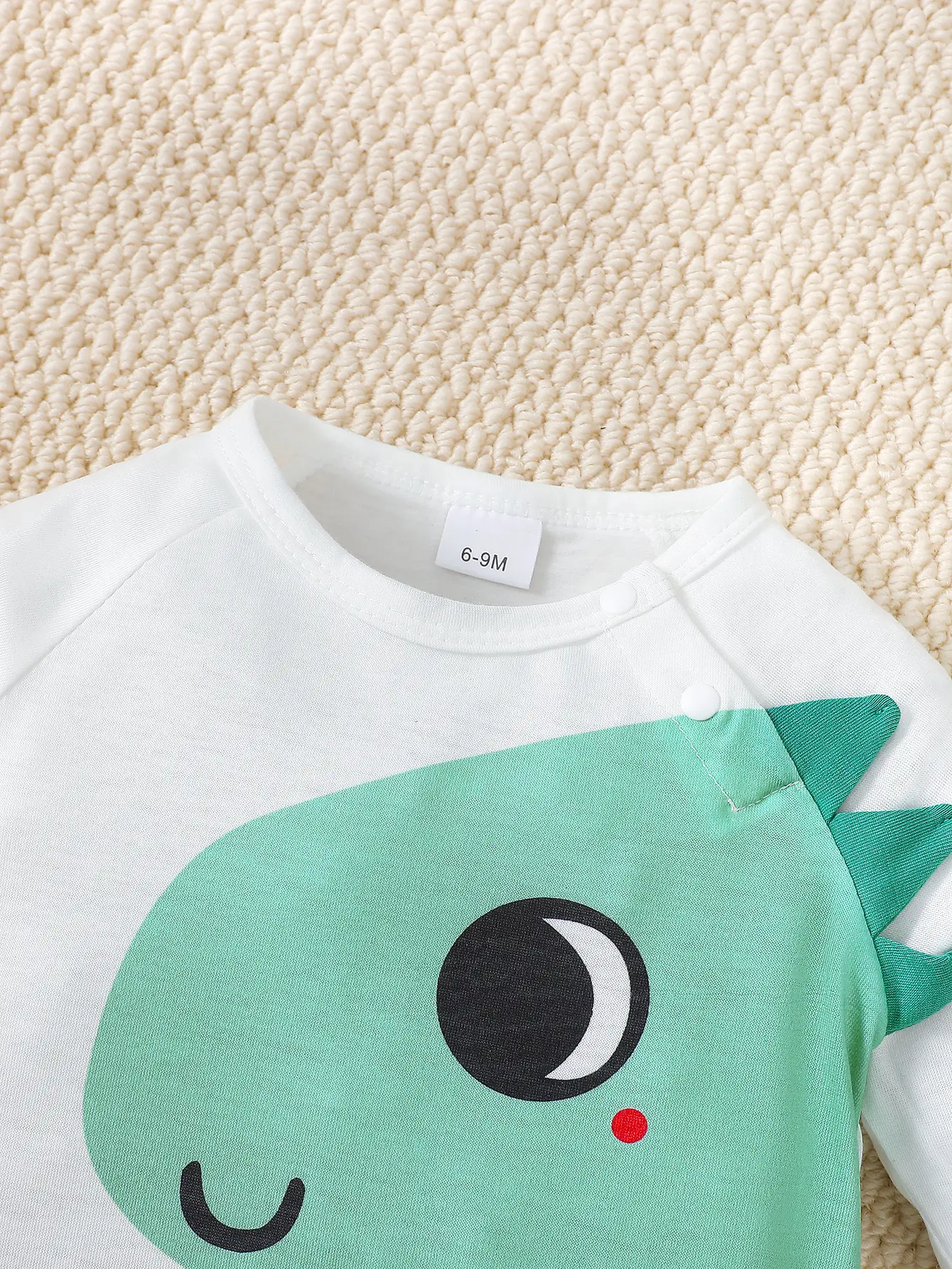 Baby boy Bodysuit Cartoon Green Dinosaur print Bodysuit suitable for 0-18 Month Baby Boys in spring and autumn Crawling clothes