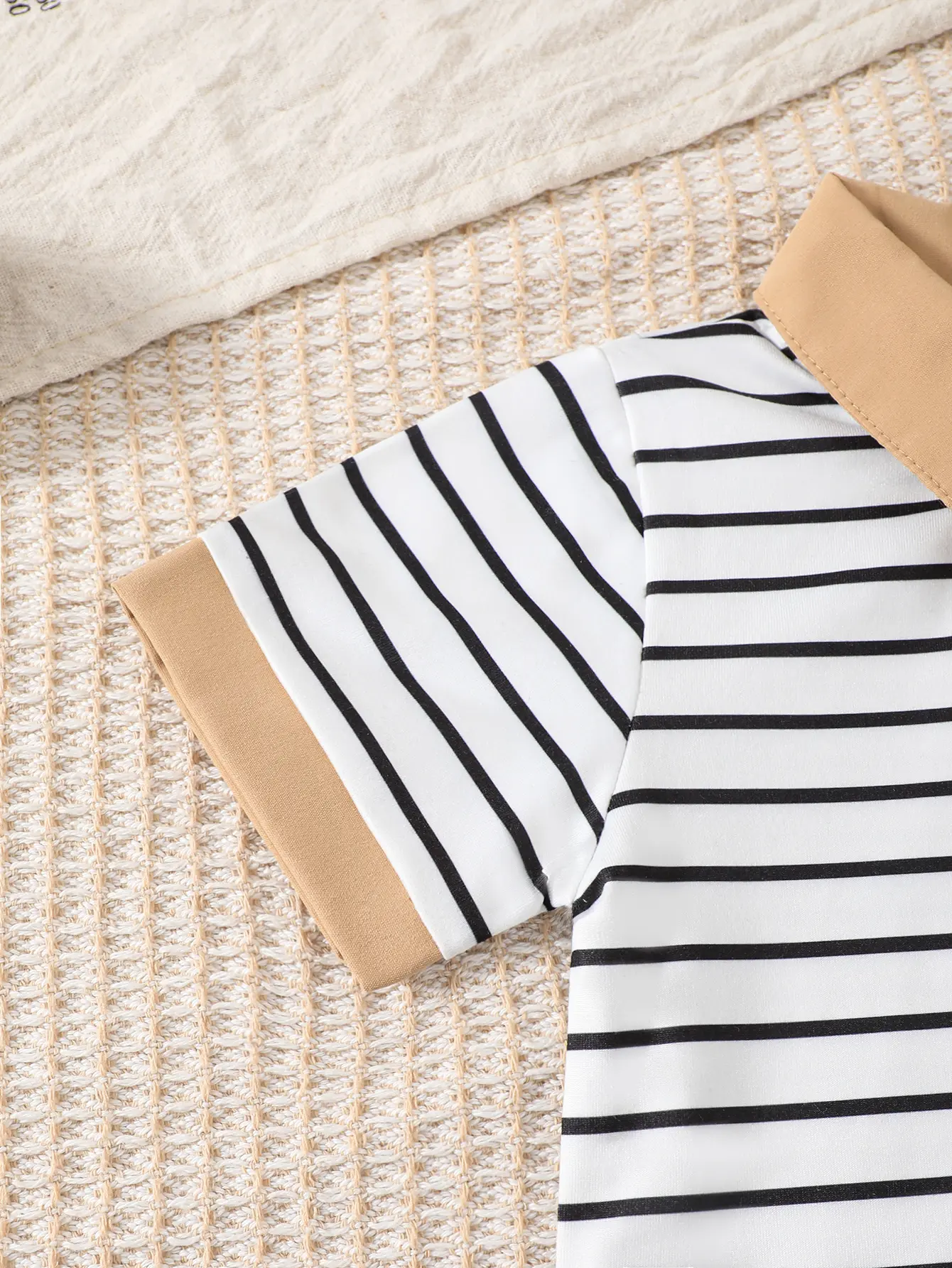 2025 Baby Boys Summer Set with Collar Striped Short Sleeves and Shorts Two Piece Set Suitable for 0-3 Year Toddlers Baby Boys