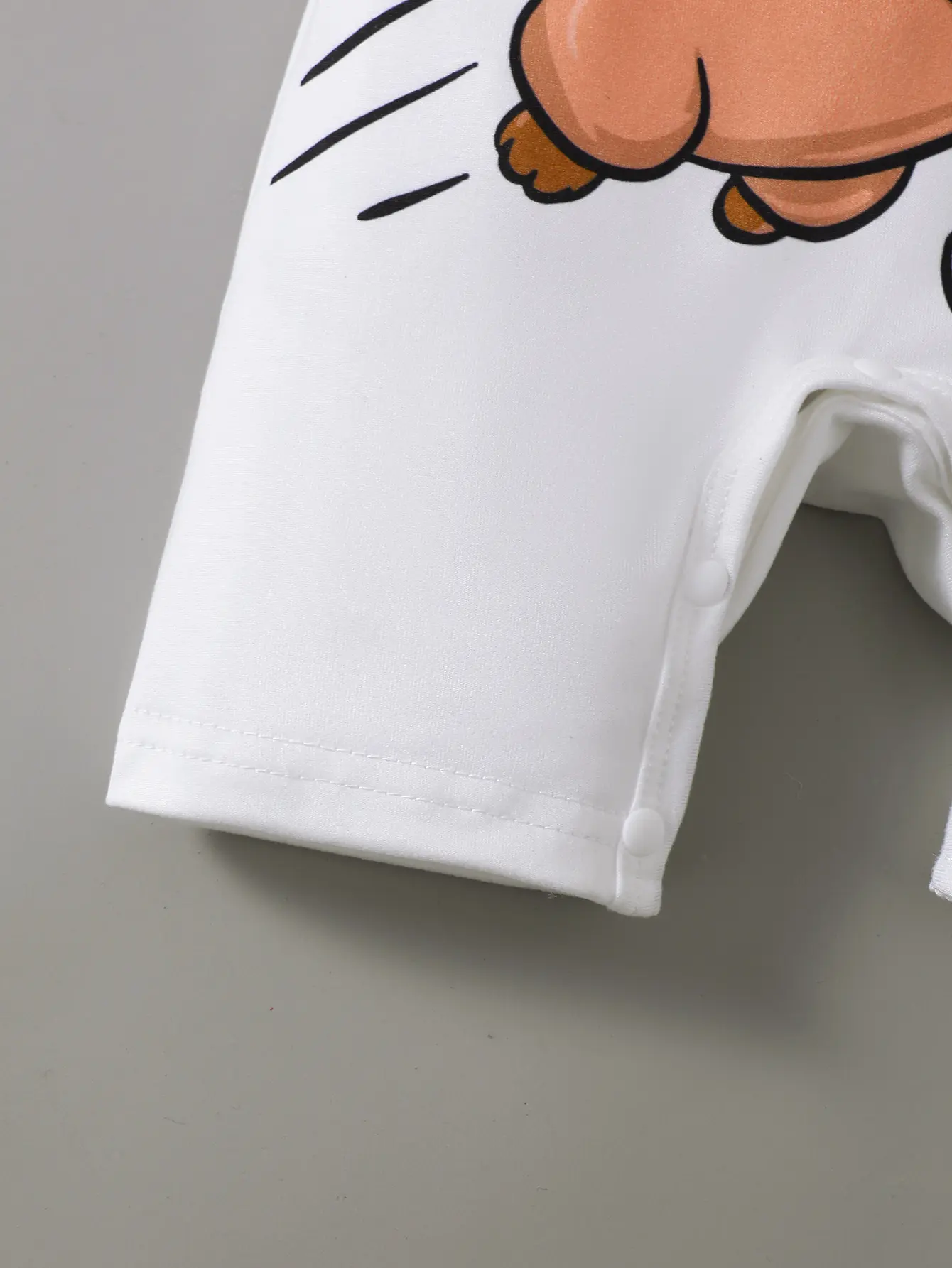 Newborn Male baby Summer Jumpsuit Superman Capybara Pattern Short sleeved Jumpsuit Suitable for Male Babies aged 0-18 Months