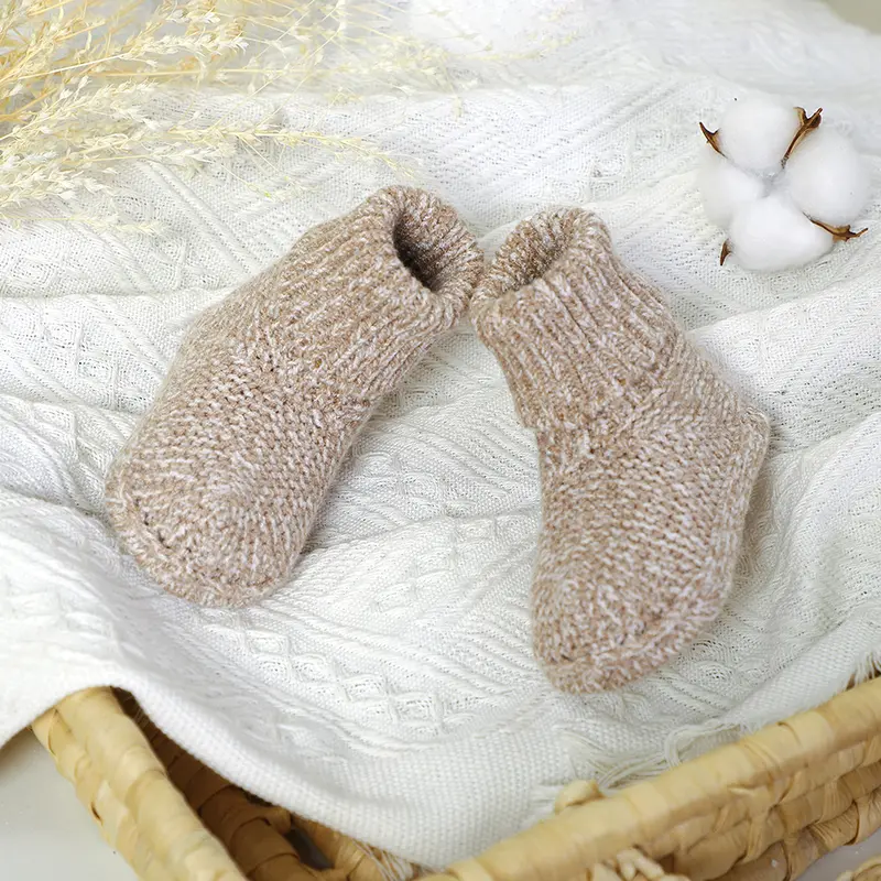 Baby Booties Newborn Boys Girls Hand Knit Boots Non-Slip Warm Infant First Walkers 0-12M Toddler Outdoor Indoor Floor Crib Shoes