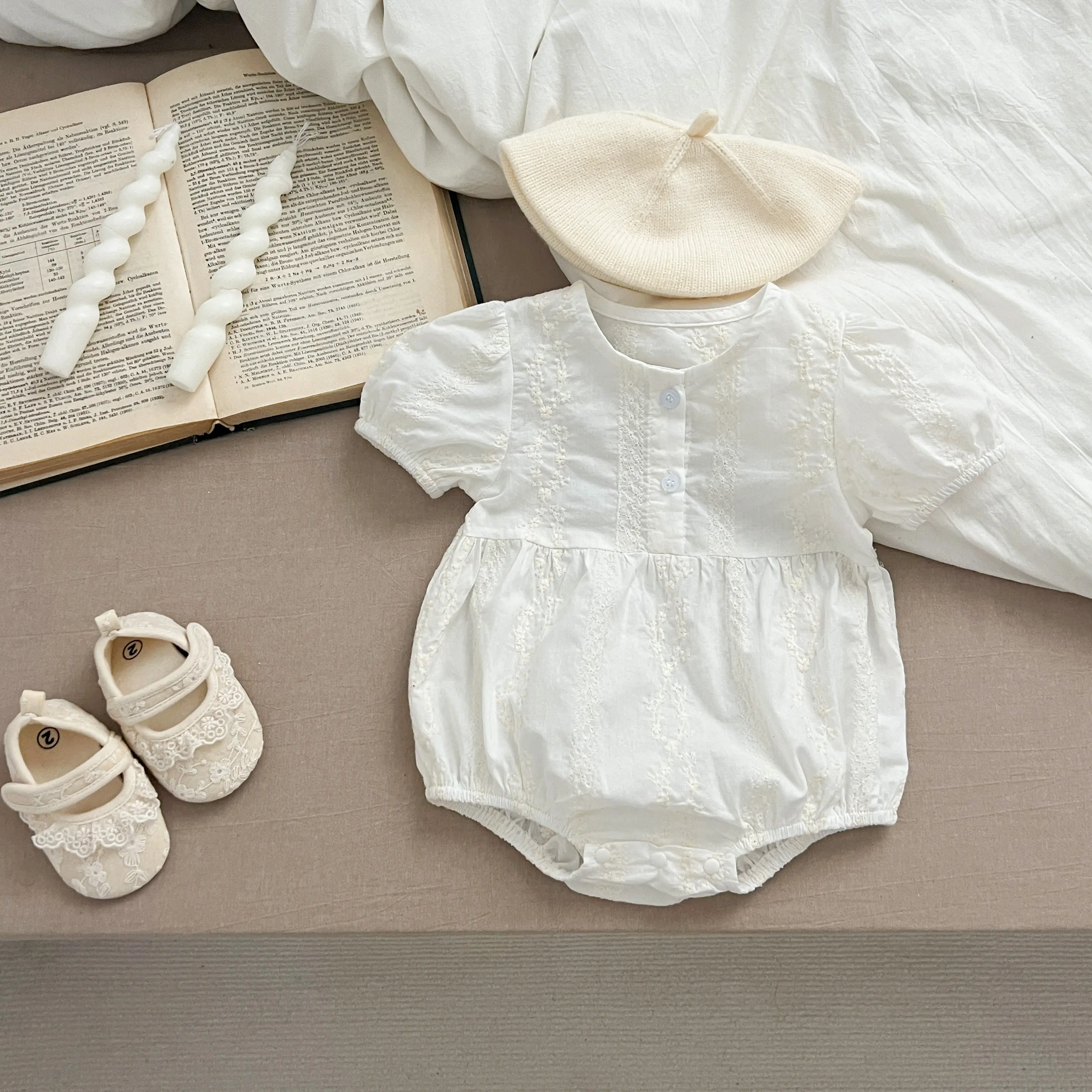 Girls Bodysuits Summer Toddle Girls Baby Pearl Button Embroidered Princess Jumpsuit Short Sleeved Thin Style Newborn Clothes