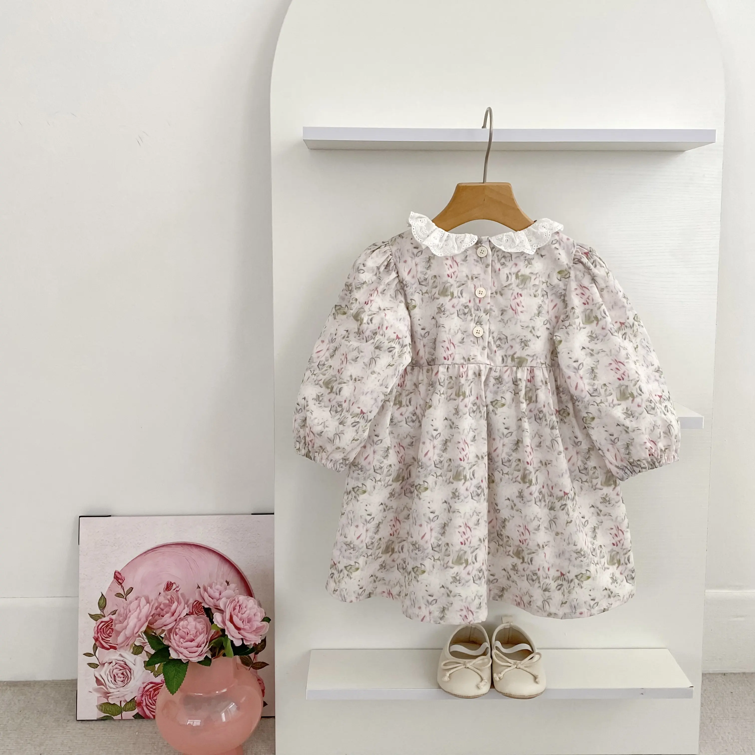 2025 Autumn Girls Dress Floral Round Neck Long Sleeved Baby Girls Princess Dress French Style Lace Sweet Beauty Children's Dress