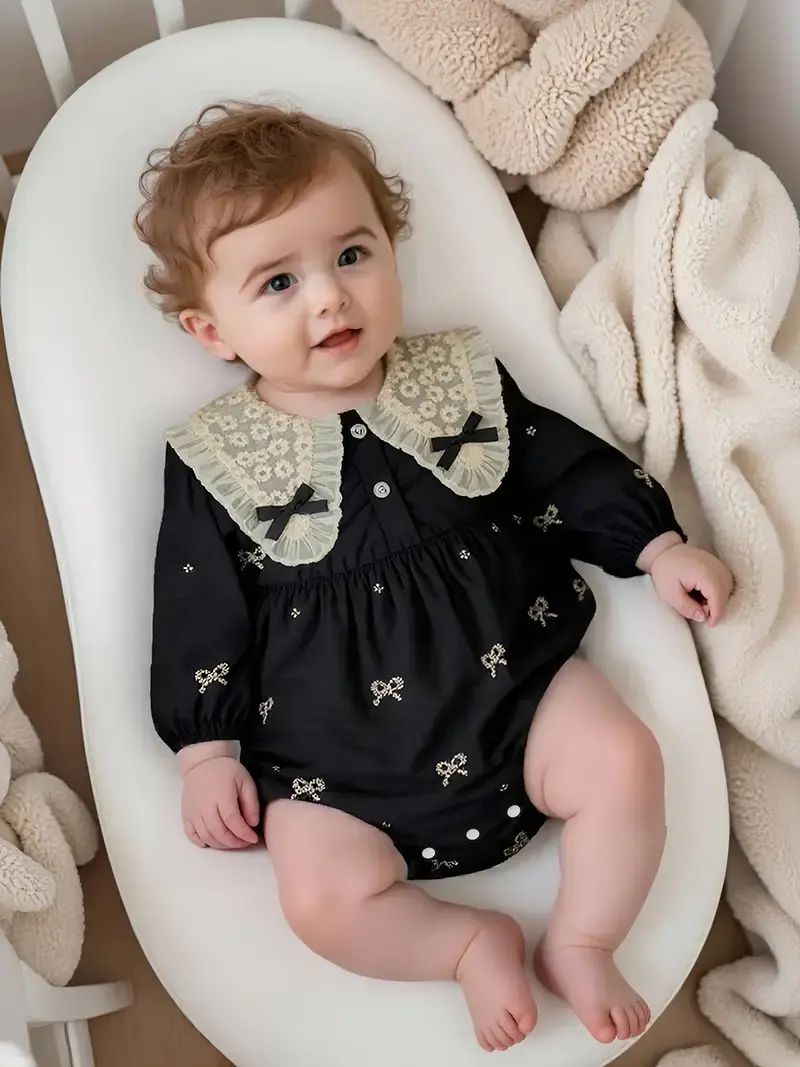 Autumn Baby Clothes Sweet Embroidered Bow Girls Bodysuit Newborn Lace Peter Pan Collar Princess Clothing Toddler Baby Romper