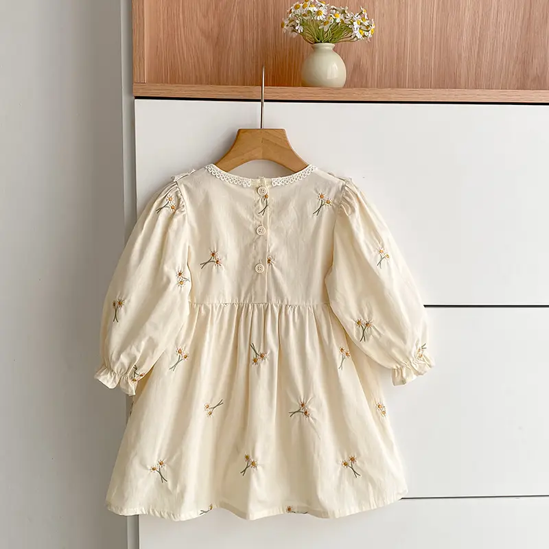 Autumn Embroidery Flower Dress 2-7Yrs Girl Party Dress Long Sleeved Cotton Kids Princess Dresses Children Clothes Sister Dress