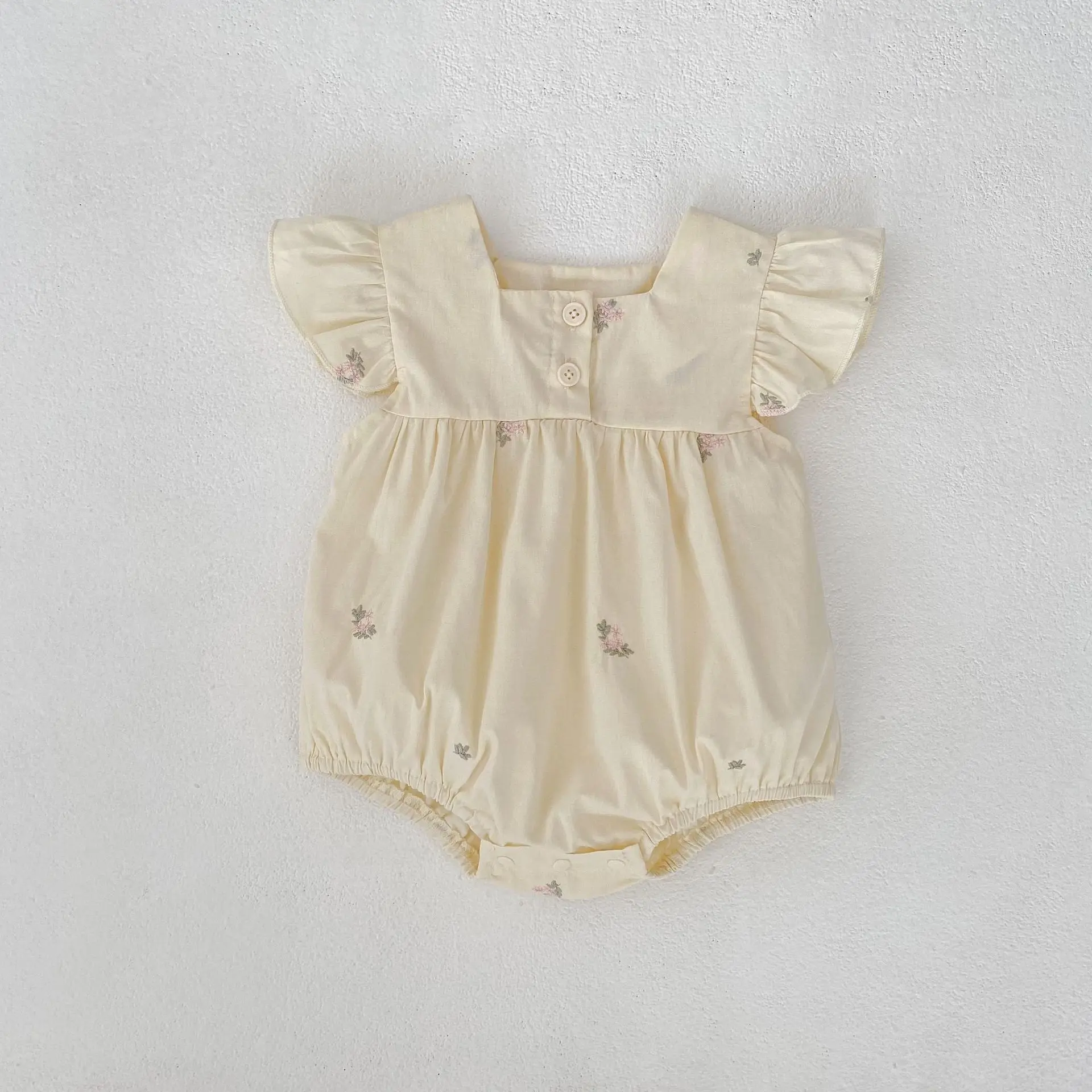 Summer Baby Girl Romper Flying Sleeve Clothes Sweet Lace New Newborn Baby Rompers Girls Jumpsuit Embroidered Flowers Baby Romper