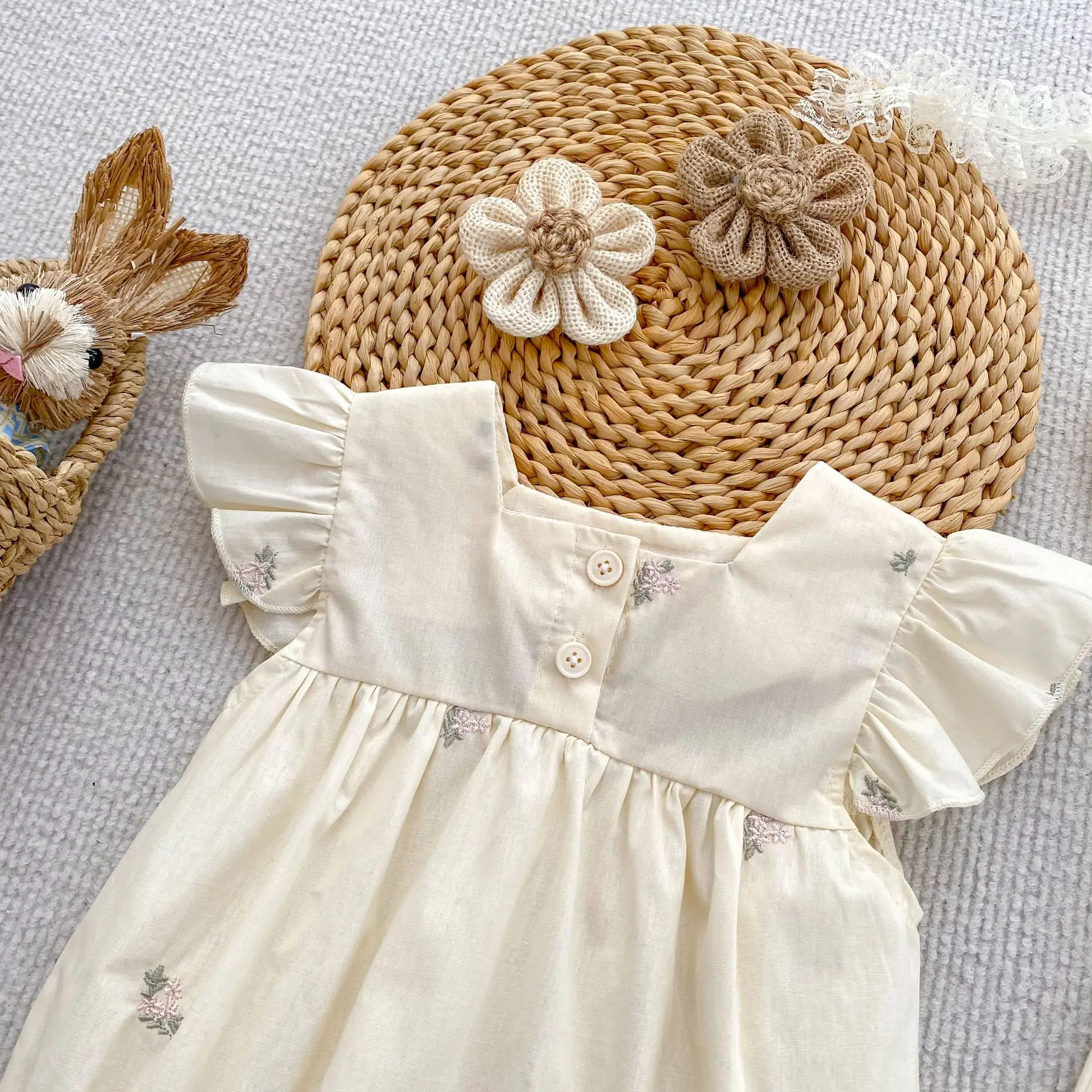 Summer Baby Girl Romper Flying Sleeve Clothes Sweet Lace New Newborn Baby Rompers Girls Jumpsuit Embroidered Flowers Baby Romper