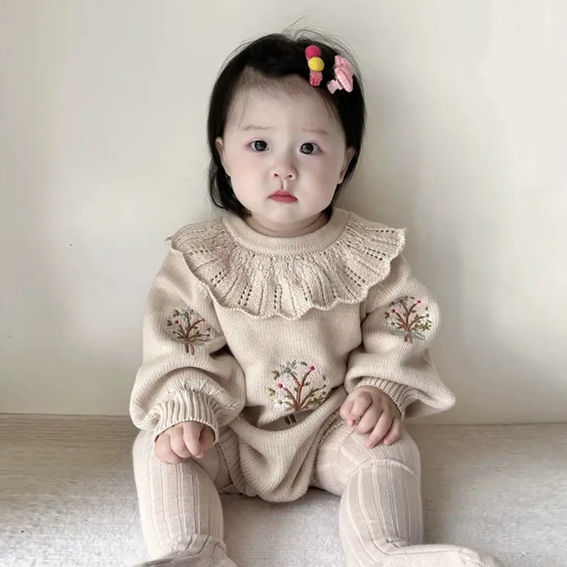 2025 Autumn Newborn Jumpsuits Embroidery Children Knitted Clothes Baby Girls Knitted Bodysuits Ruffled Collar Splicing Romper