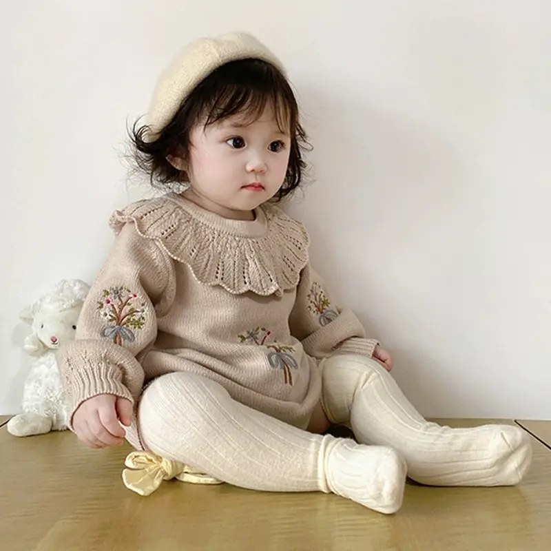 2025 Autumn Newborn Jumpsuits Embroidery Children Knitted Clothes Baby Girls Knitted Bodysuits Ruffled Collar Splicing Romper