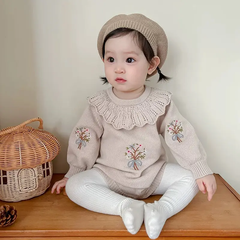 2025 Autumn Newborn Jumpsuits Embroidery Children Knitted Clothes Baby Girls Knitted Bodysuits Ruffled Collar Splicing Romper