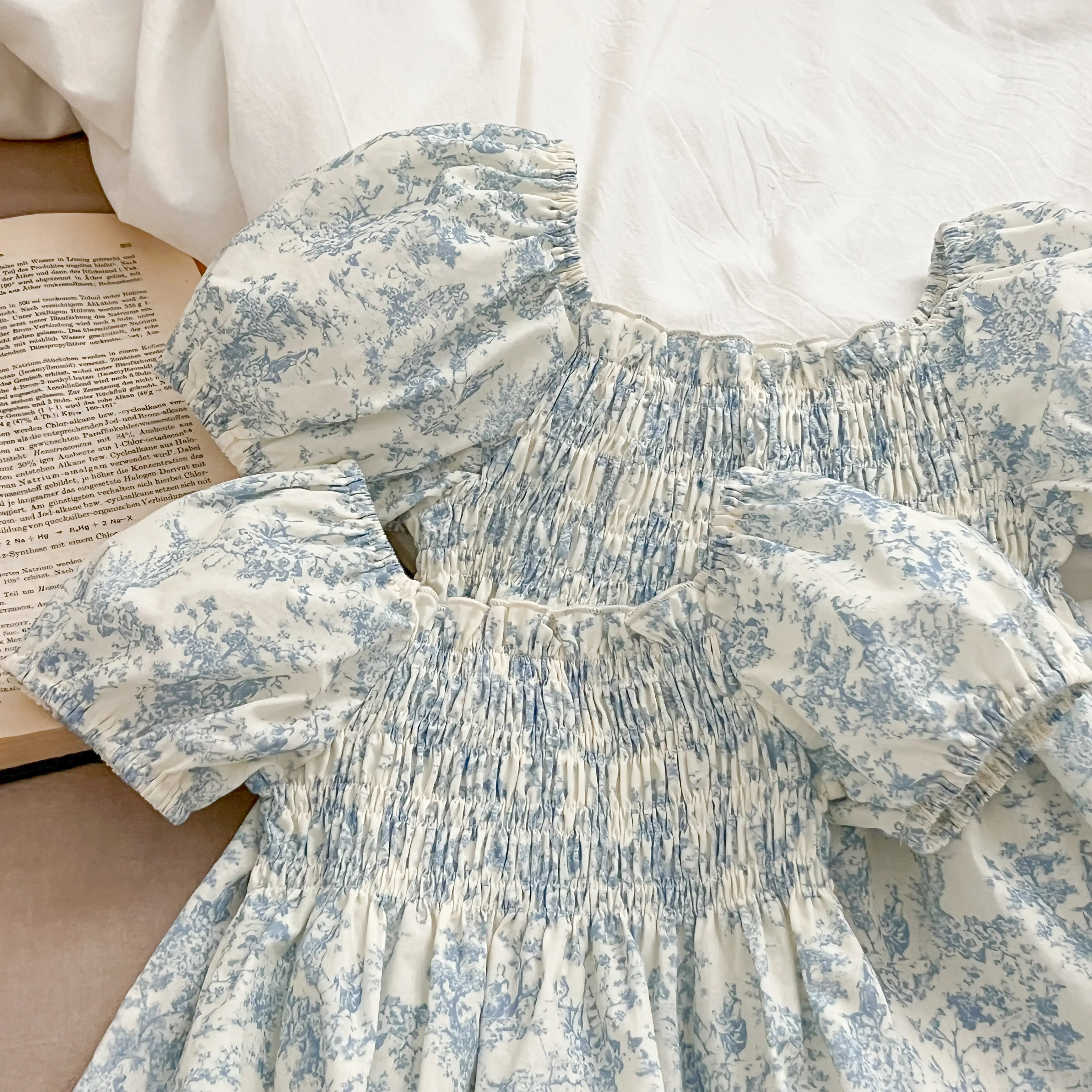 Summer Sister Dress Infant Newborn Baby Girl Clothes Sister Female Baby Small Broken Blue Flower Short Sleeved Romper Clothes ﻿