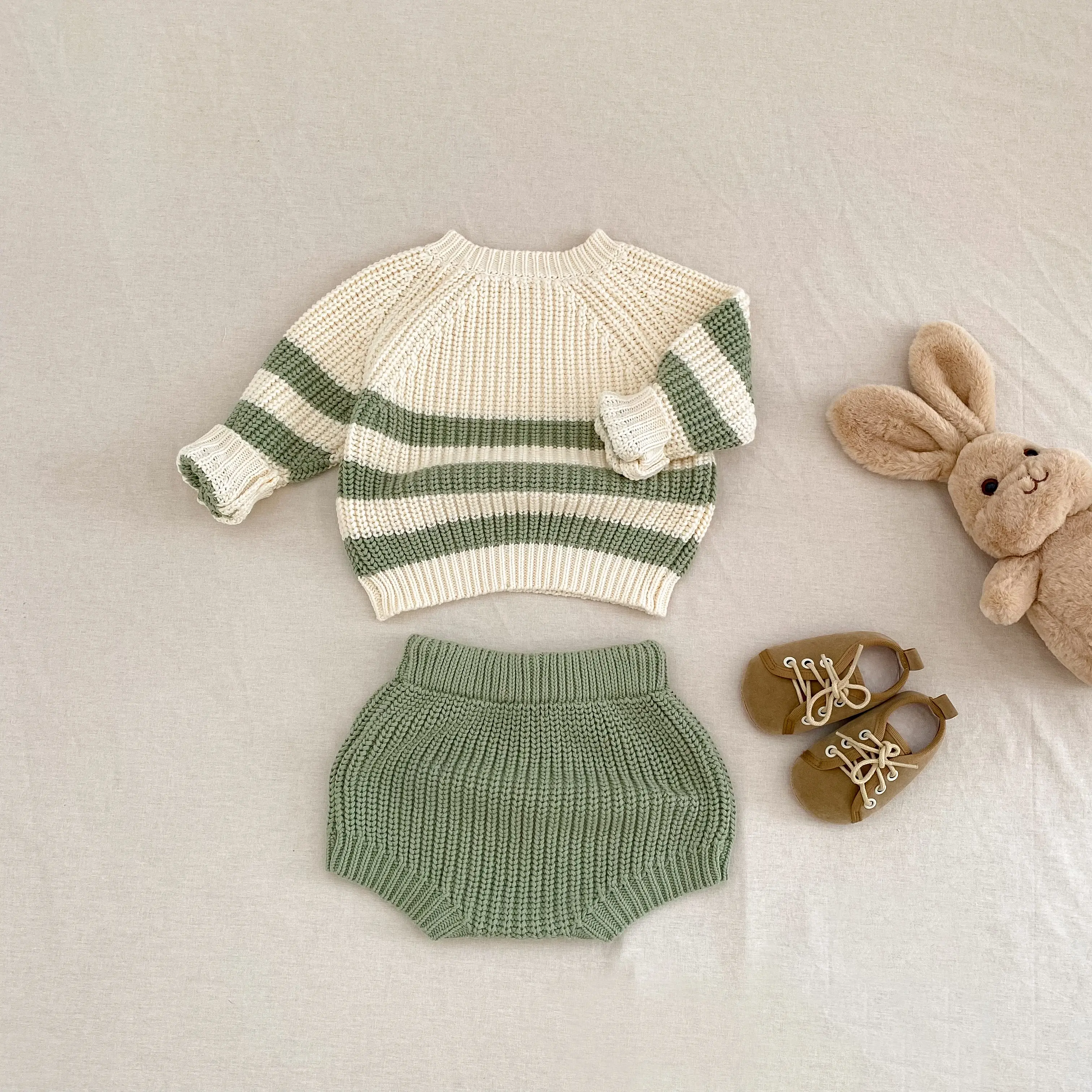 0-3 year old baby clothing, green and white striped baby knitted suit, classic and easy to wear for boys and girls