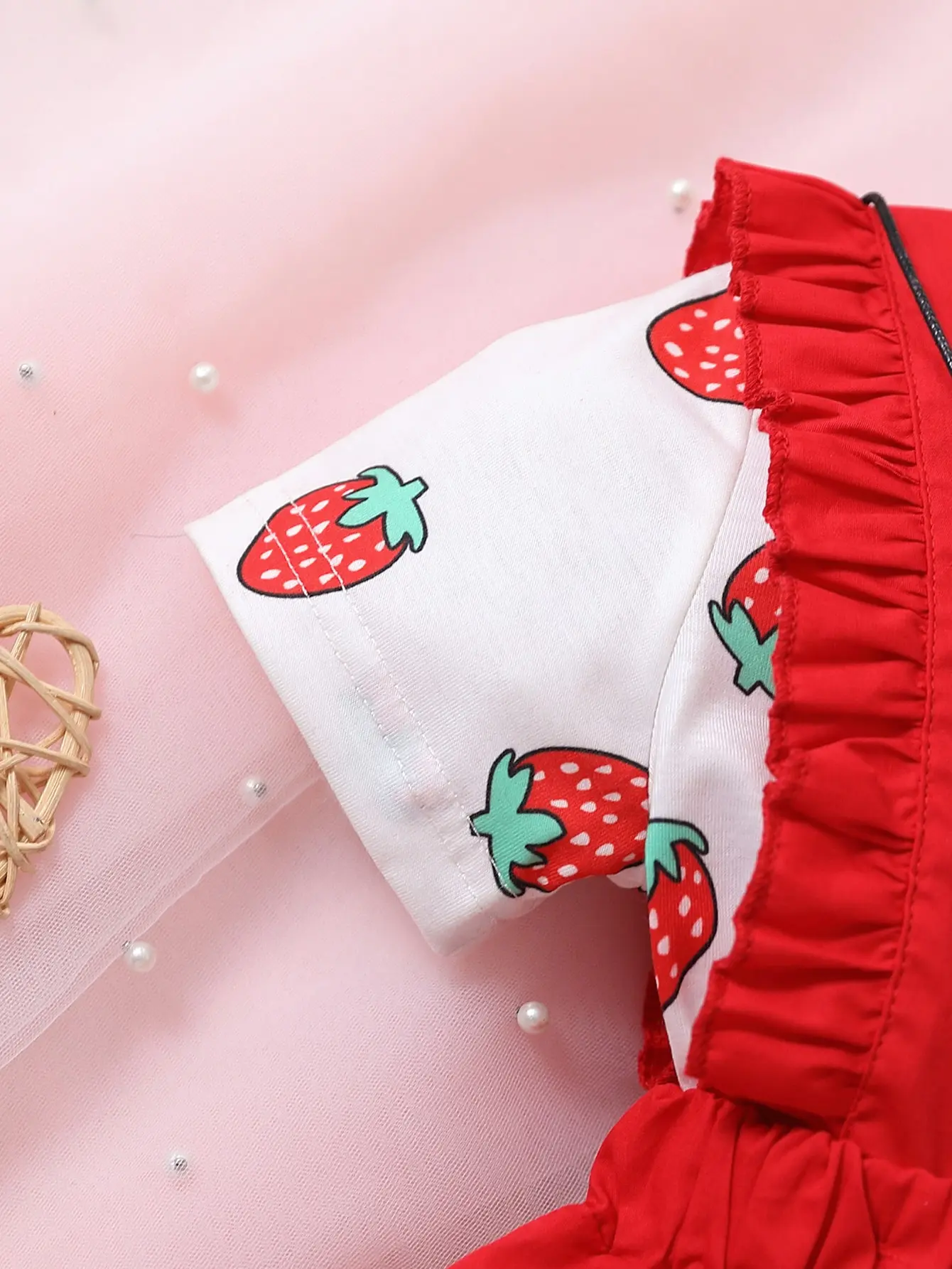 Summer 3-Piece Baby Girl Cute And Sweet Comfort Holiday Print Short Sleeve + Cotton Suspenders Skirt + Strawberry Bag