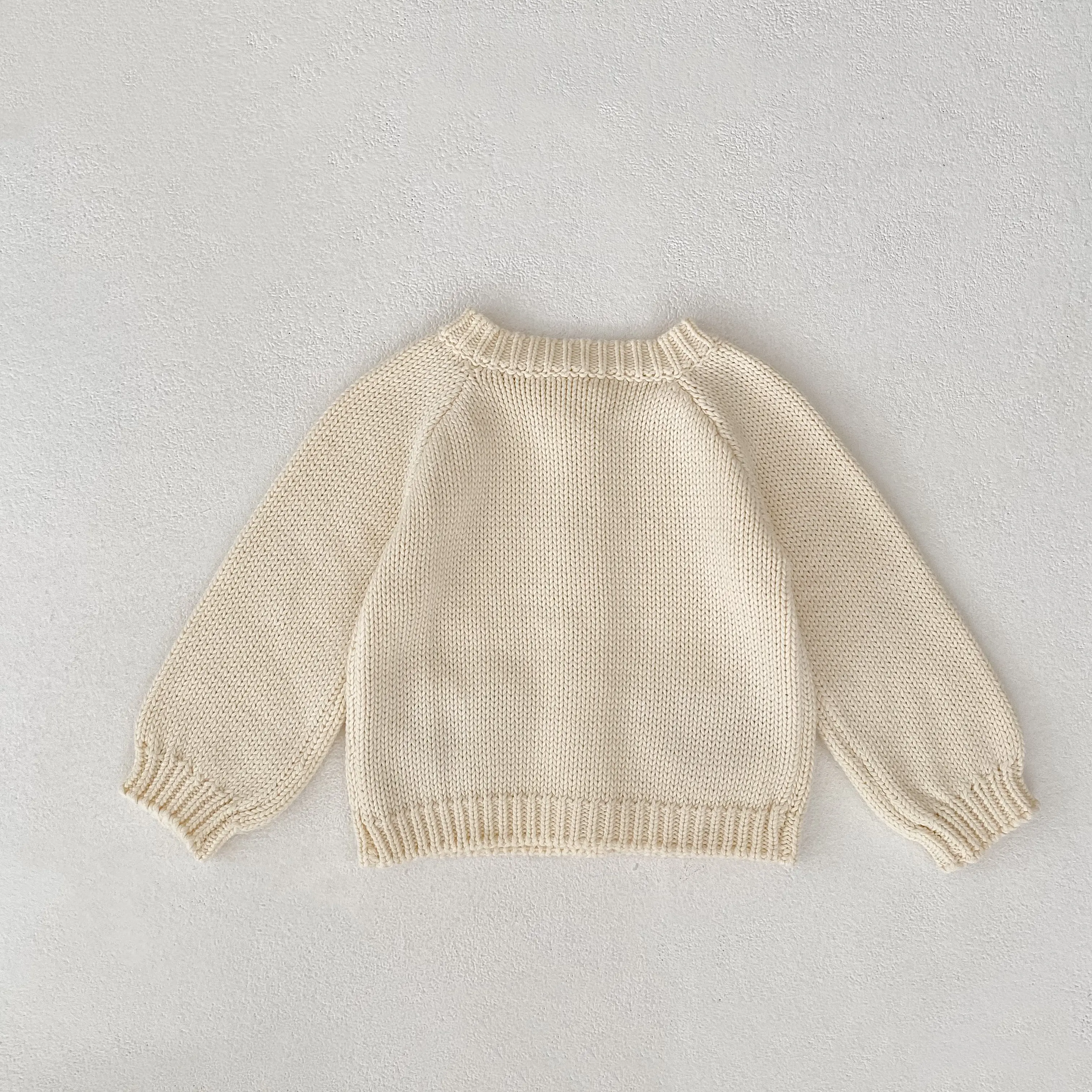 New autumn baby clothing for 0-3 years old, pink heart-shaped embroidered knitted cardigan, hats not for sale