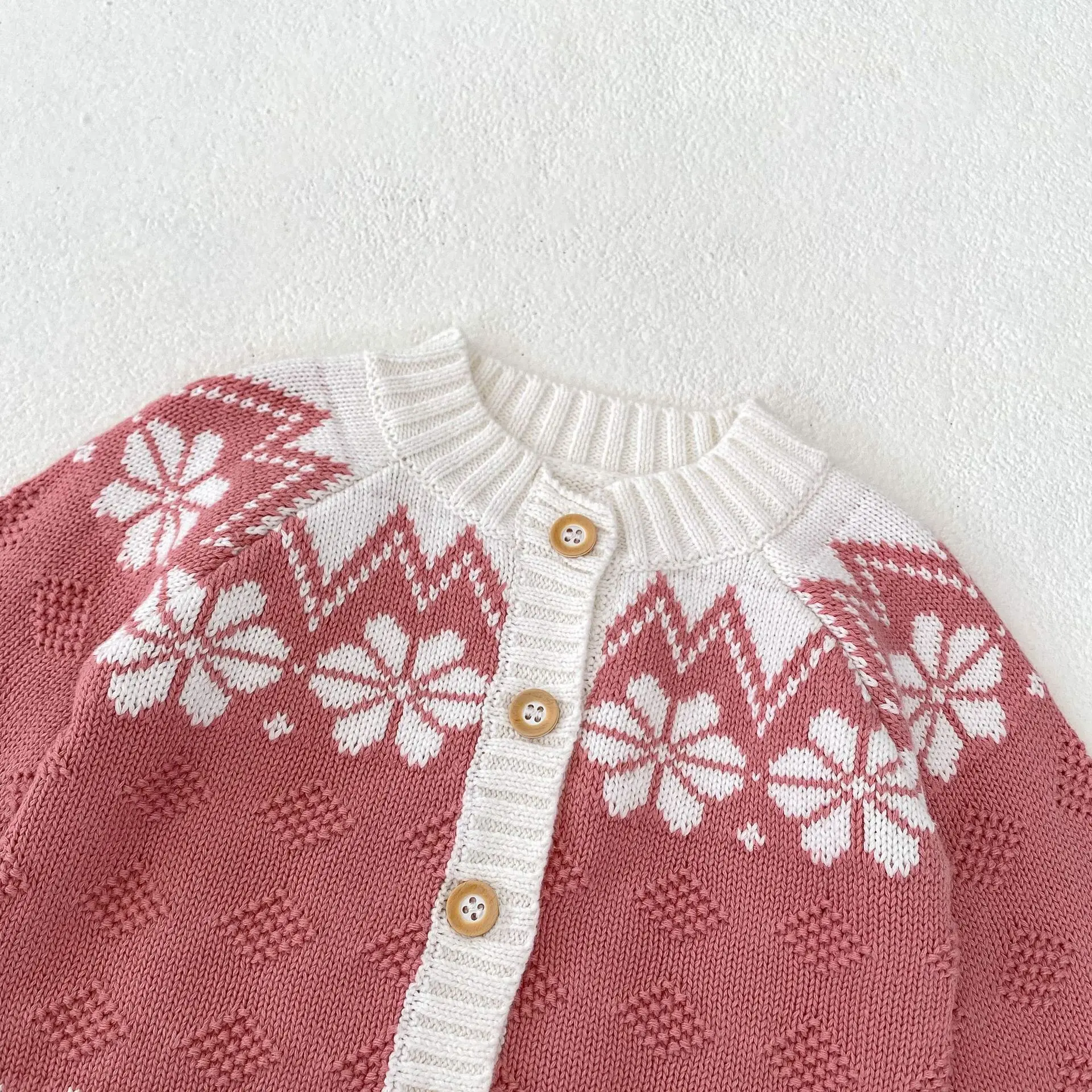 Spring and Autumn New Fashion Versatile Sweater Coat for Infants and Girls Snowflake Diamond Jacquard Knitted Coat