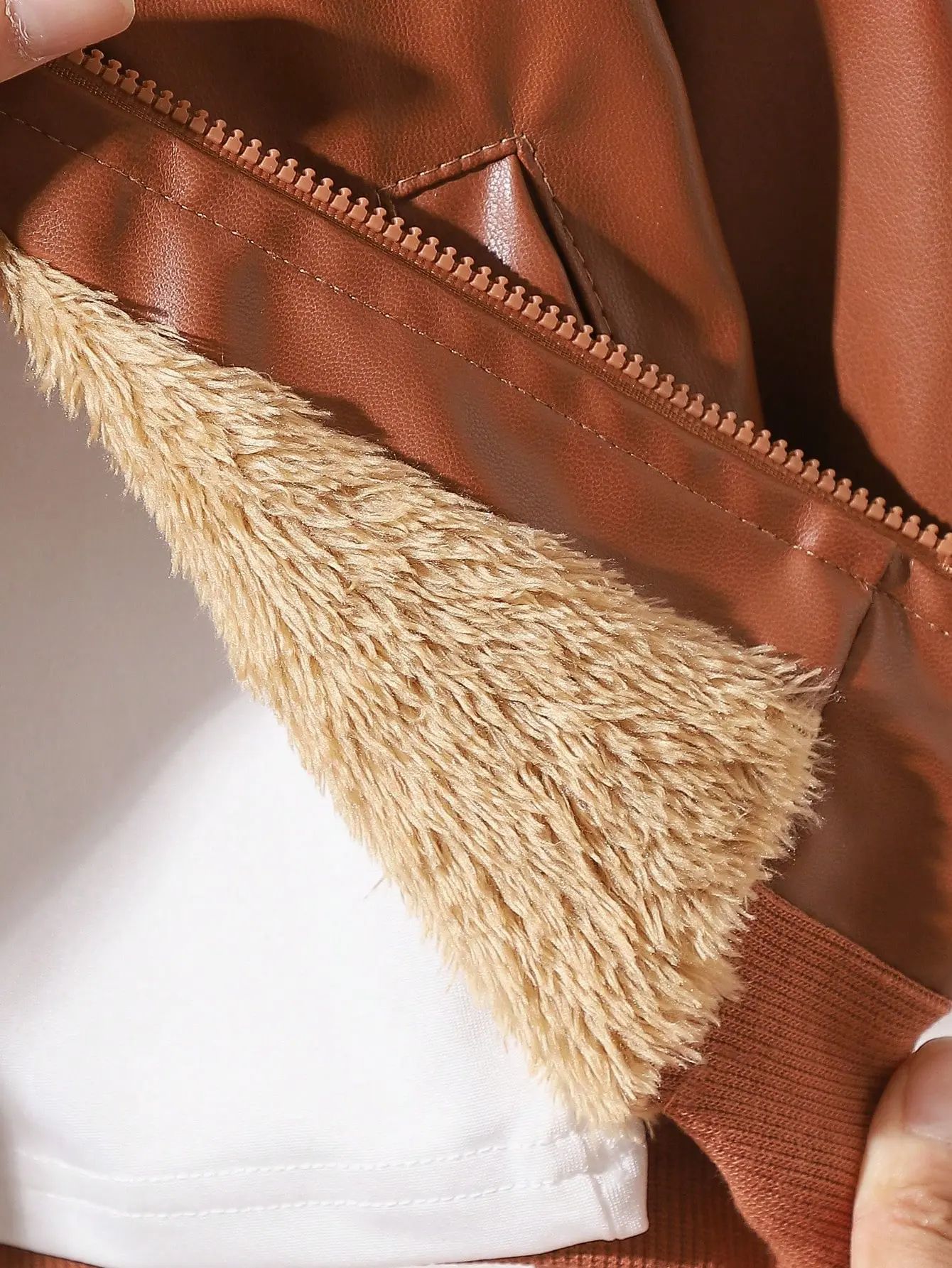 Autumn And Winter Baby Boy Street Style Leather Jacket Fashionable Coffee Brown Warm Soft And Fleece Coat