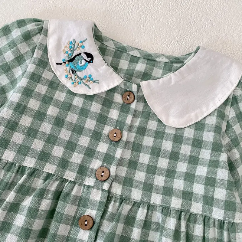Autumn new baby clothing, 0-3 year old girls, magpie embroidered doll collar plaid long sleeved sweet dress dress