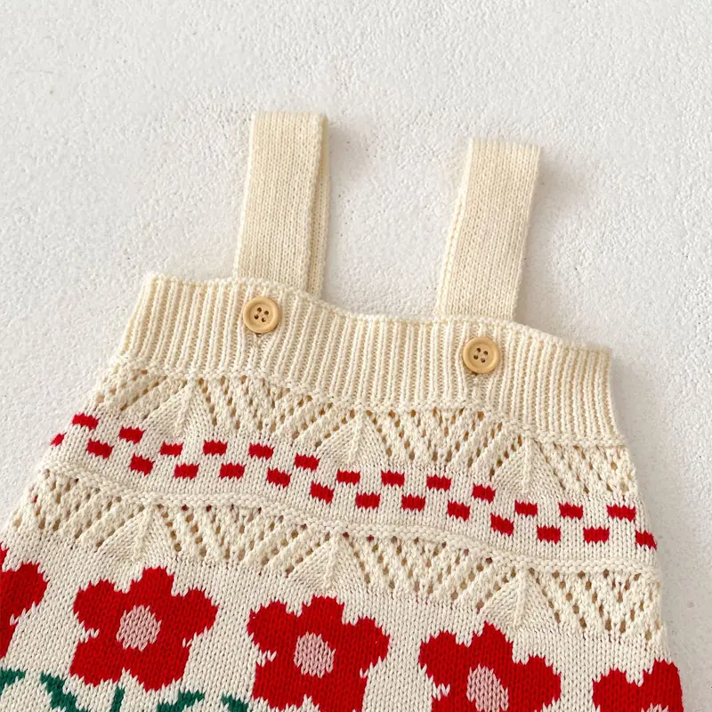 New autumn baby clothing, 0-3 year old female baby, small red flower jacquard knitted sweater jumpsuit, crawling suit