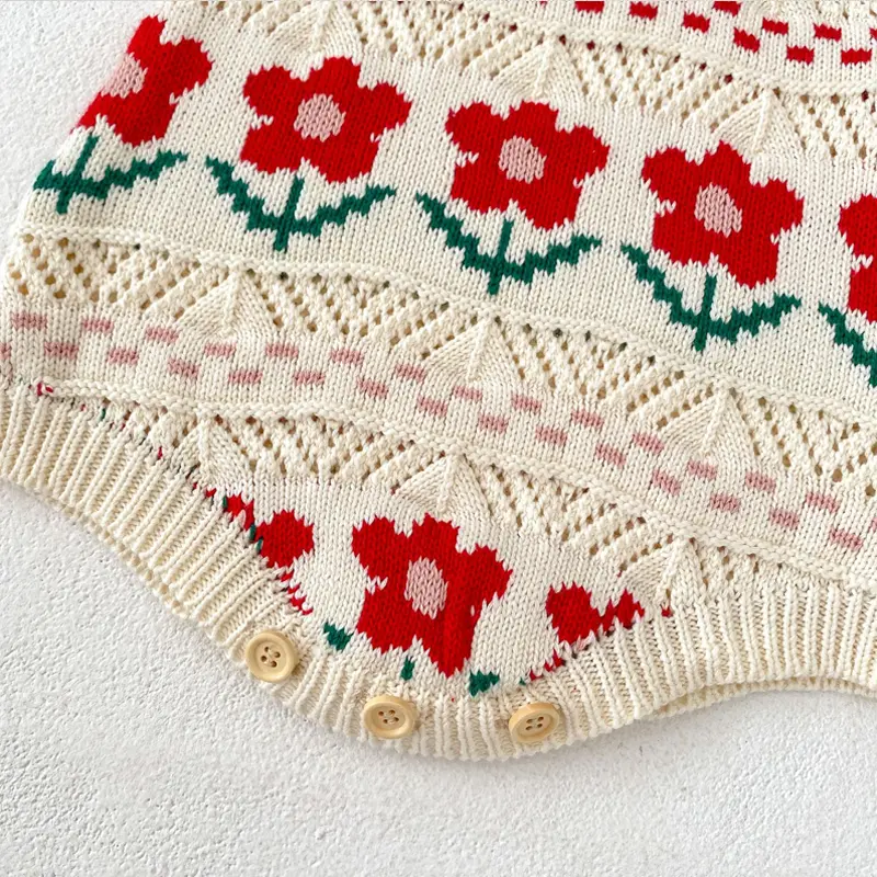 New autumn baby clothing, 0-3 year old female baby, small red flower jacquard knitted sweater jumpsuit, crawling suit