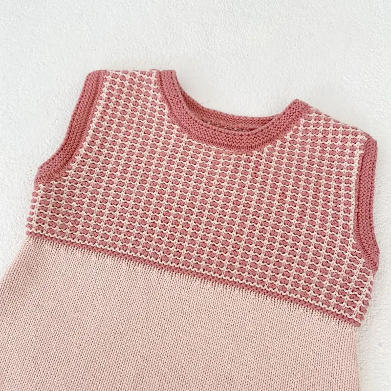 Autumn New Baby Clothing, 0-3 Year Old Girl, Dotted Contrast Knitted Embroidered Dress