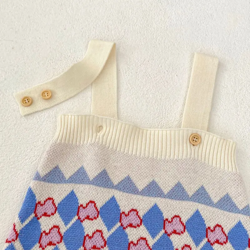 New autumn baby clothing, 0-3 year old female baby goose jacquard knitted sweater jumpsuit