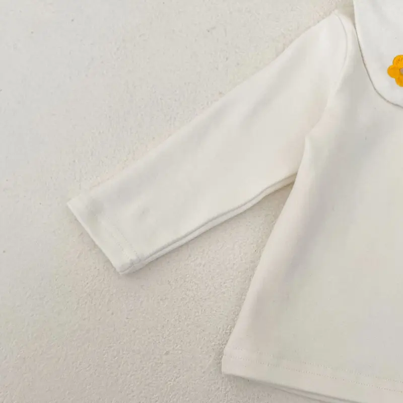 Autumn new baby clothing, 0-3 year old female baby, flower small collar teddy bear base T-shirt
