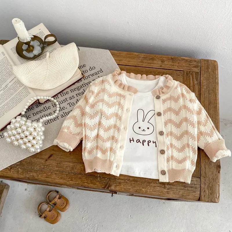 Autumn new baby clothing, 0-3 year old female baby, black fungus collar wave stripe hollow knitted sweater jacket