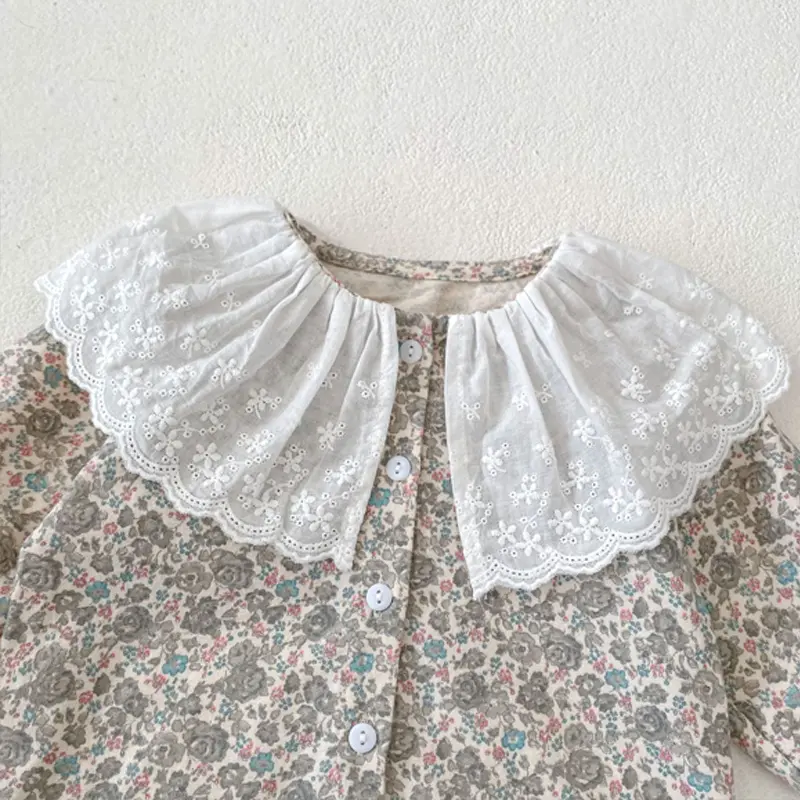 Autumn new baby clothing, 0-6 year old female baby, printed shirt with large lace lapel and floral versatile top