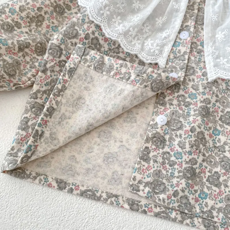 Autumn new baby clothing, 0-6 year old female baby, printed shirt with large lace lapel and floral versatile top