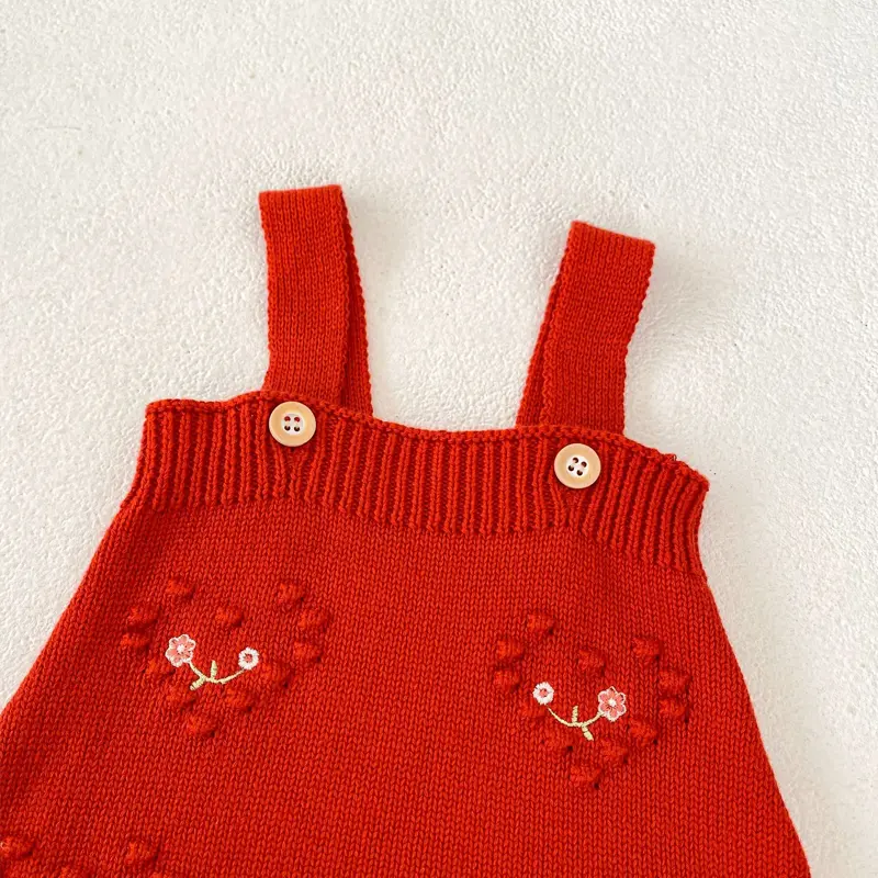 Autumn new baby clothing, 0-3 year old female baby red heart flower embroidered long sleeved knitted sweater jumpsuit
