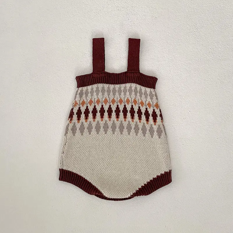 Spring and Autumn New Baby Clothing, 0-3 Year Old Female Baby, Lingge Jacquard Knitted Sweater jumpsuit, Crawler Clothing